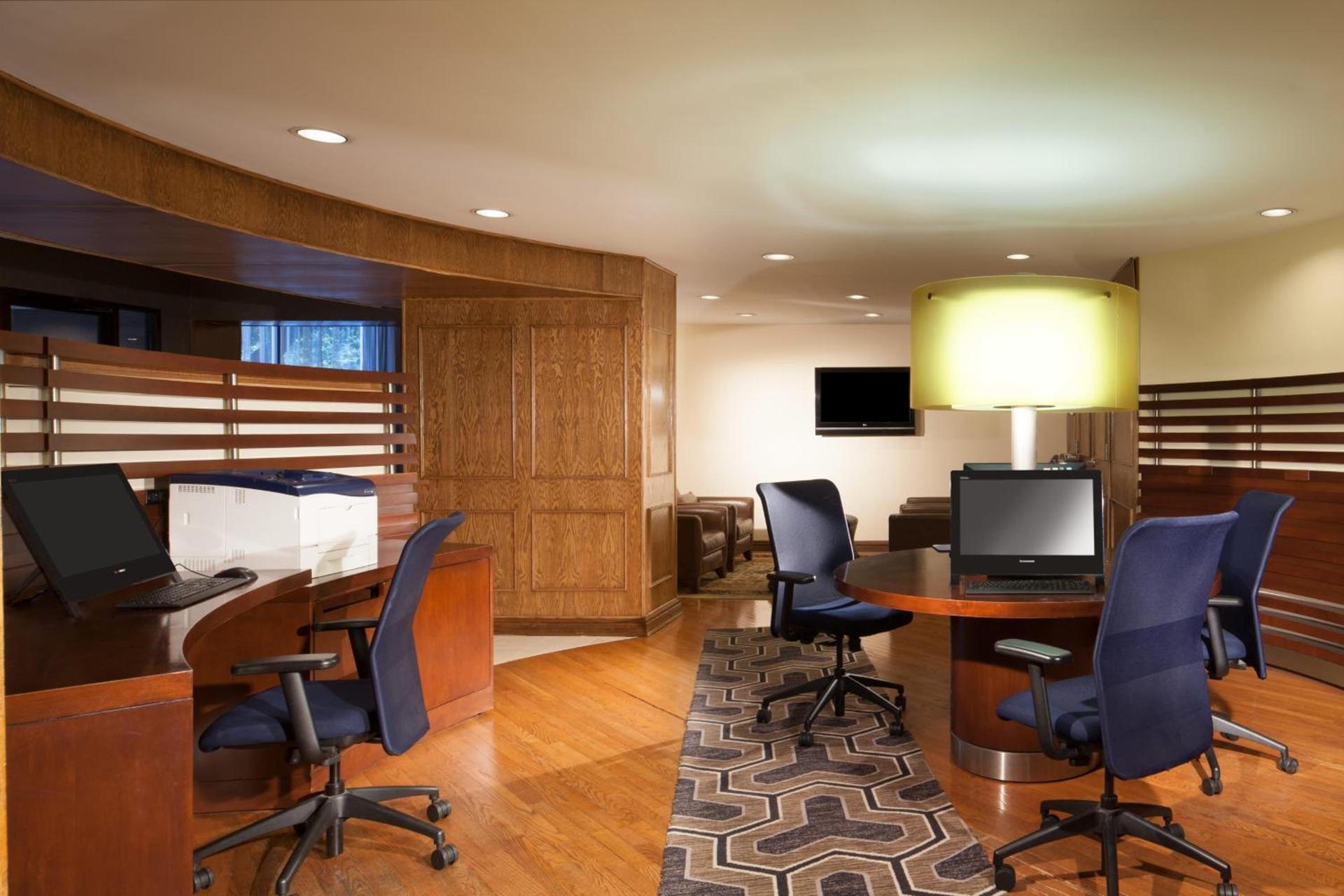 Sheraton Bucks County Langhorne photo 31