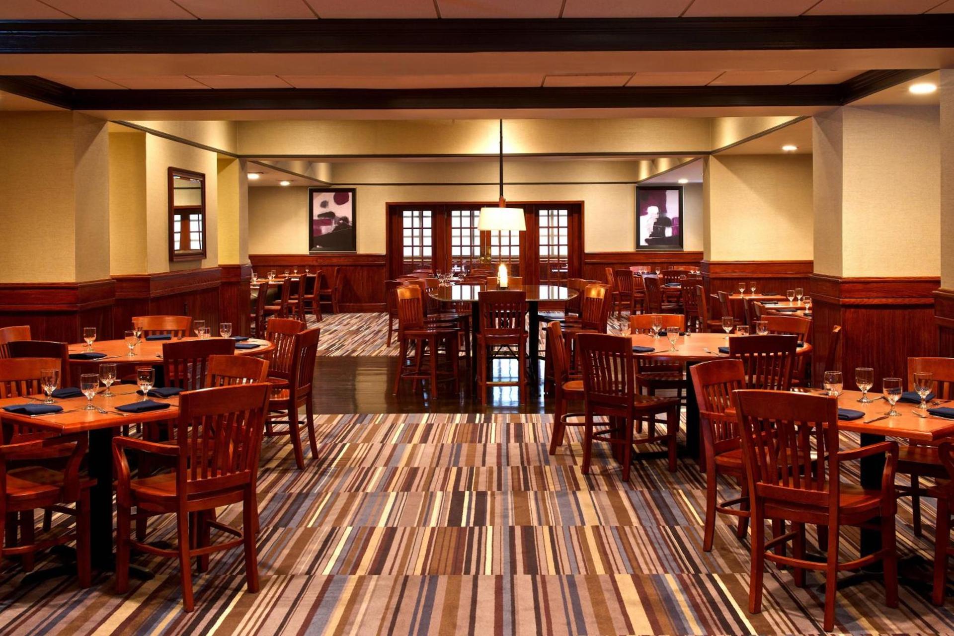 Sheraton Bucks County Langhorne photo 36