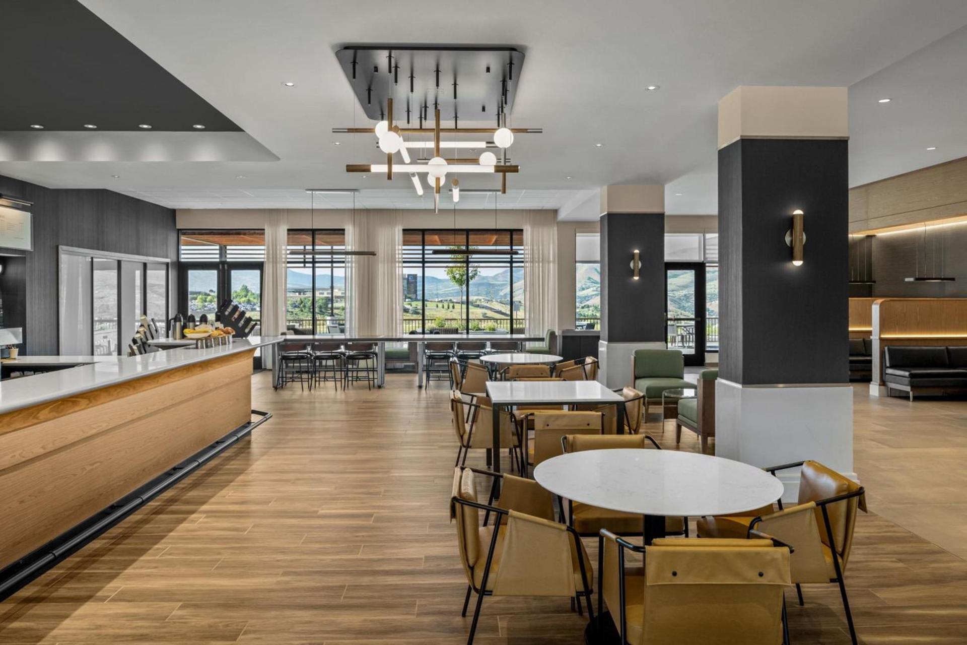 Courtyard by Marriott Pocatello photo 16