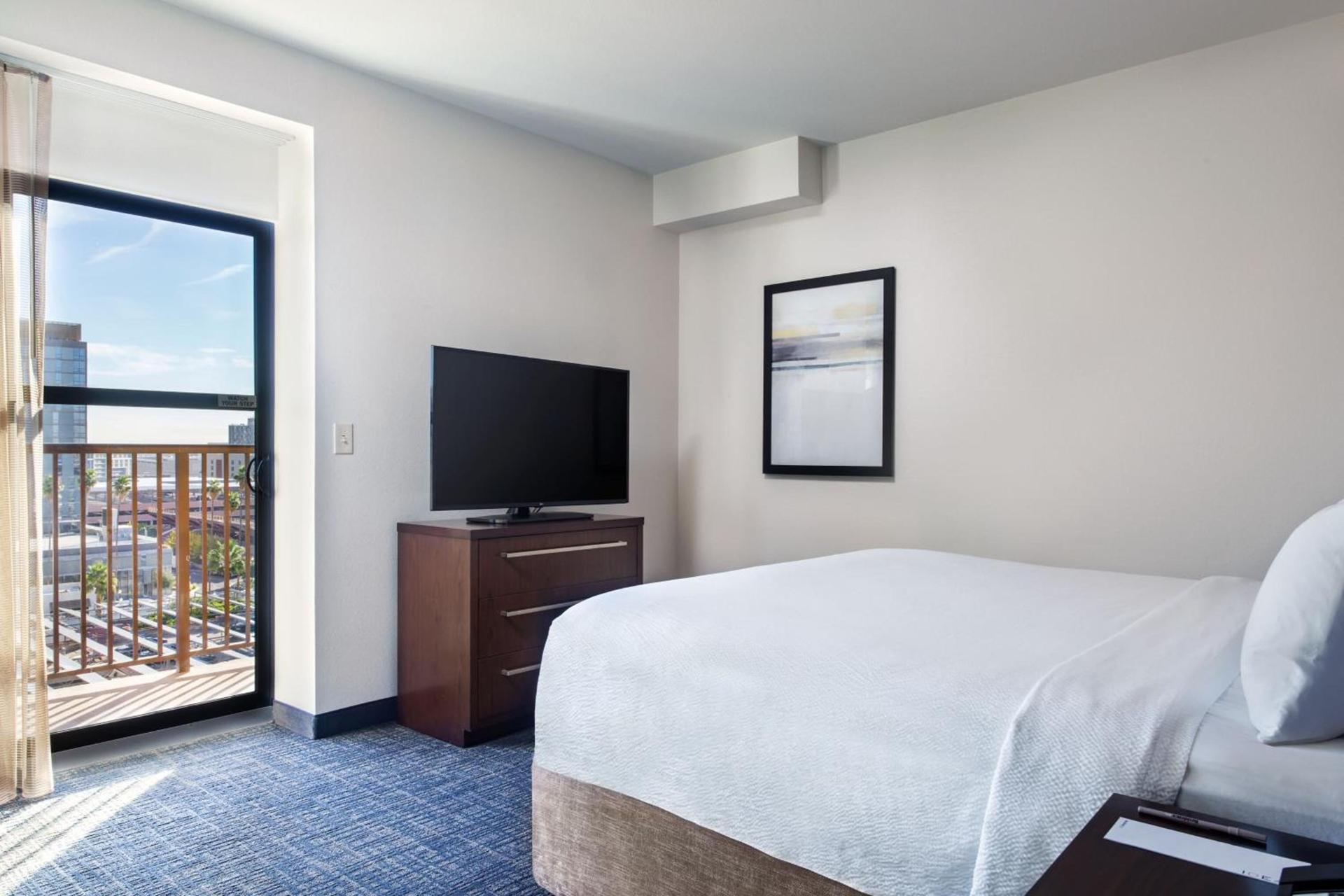 Residence Inn by Marriott Tempe Downtown/University photo 16