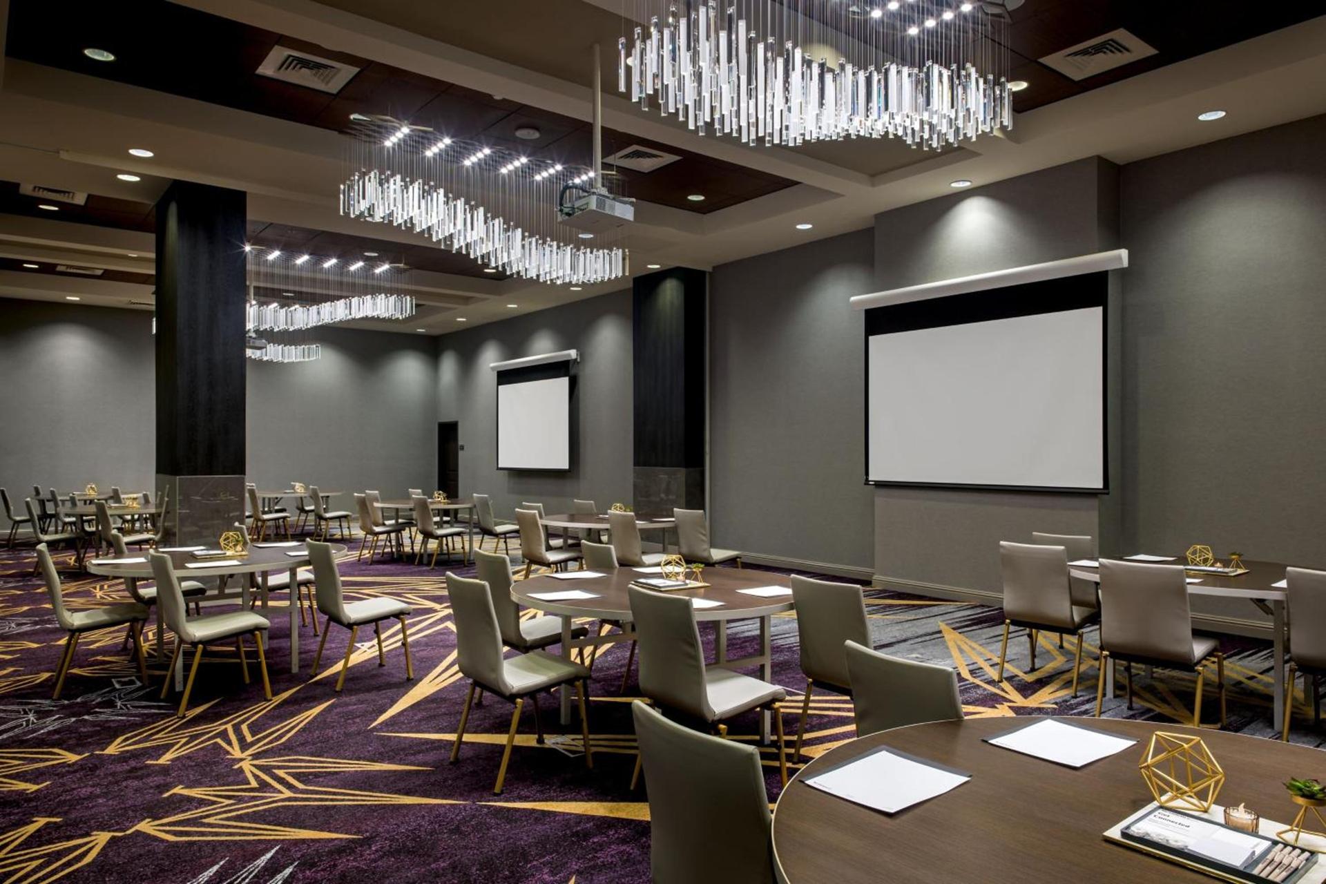 Residence Inn by Marriott Tempe Downtown/University photo 40