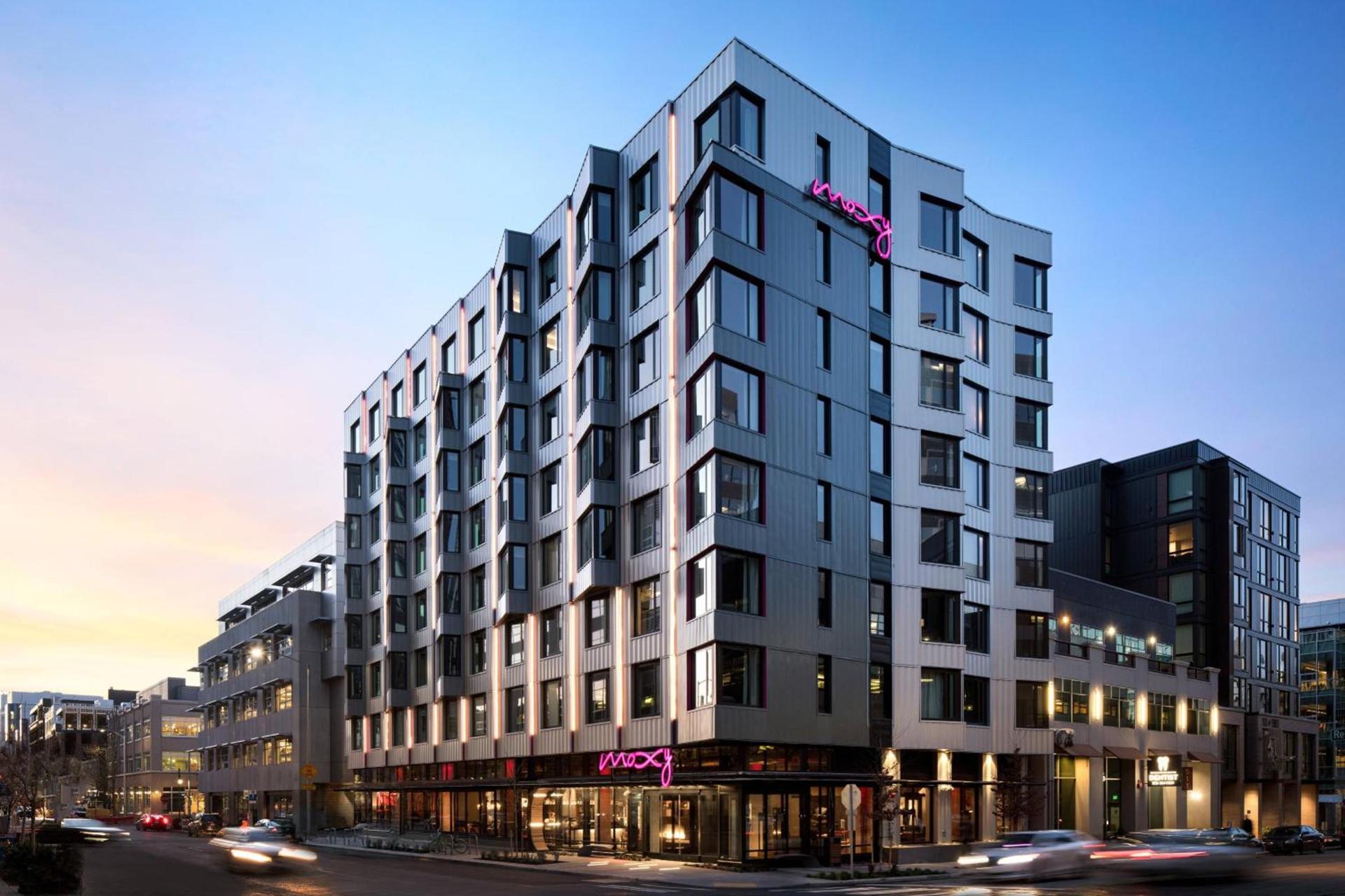 MOXY Seattle Downtown photo 1