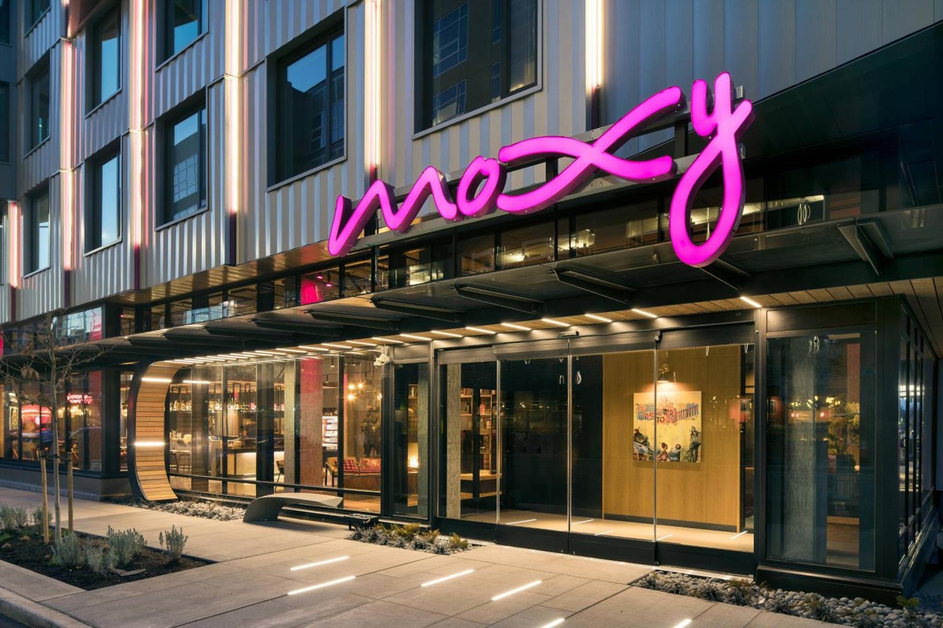 MOXY Seattle Downtown photo 2