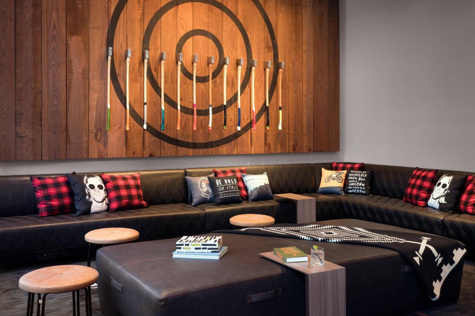 MOXY Seattle Downtown photo 5