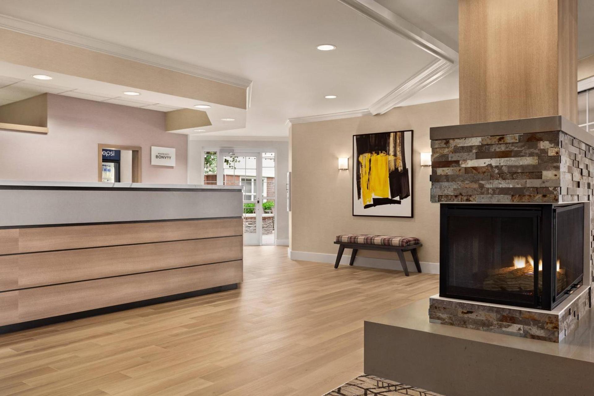 Residence Inn by Marriott Salinas Monterey photo 3