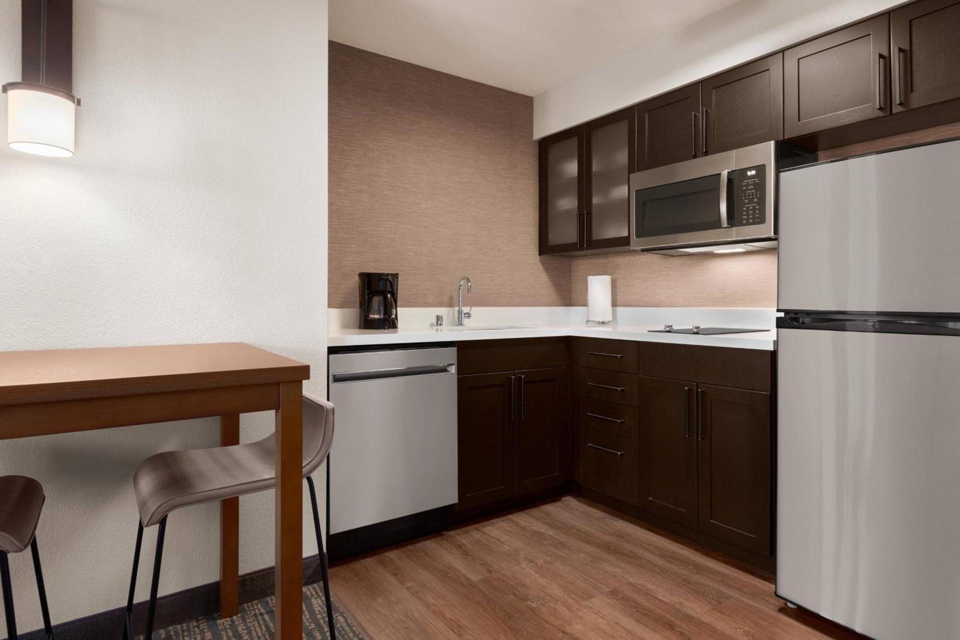 Residence Inn by Marriott Salinas Monterey photo 9