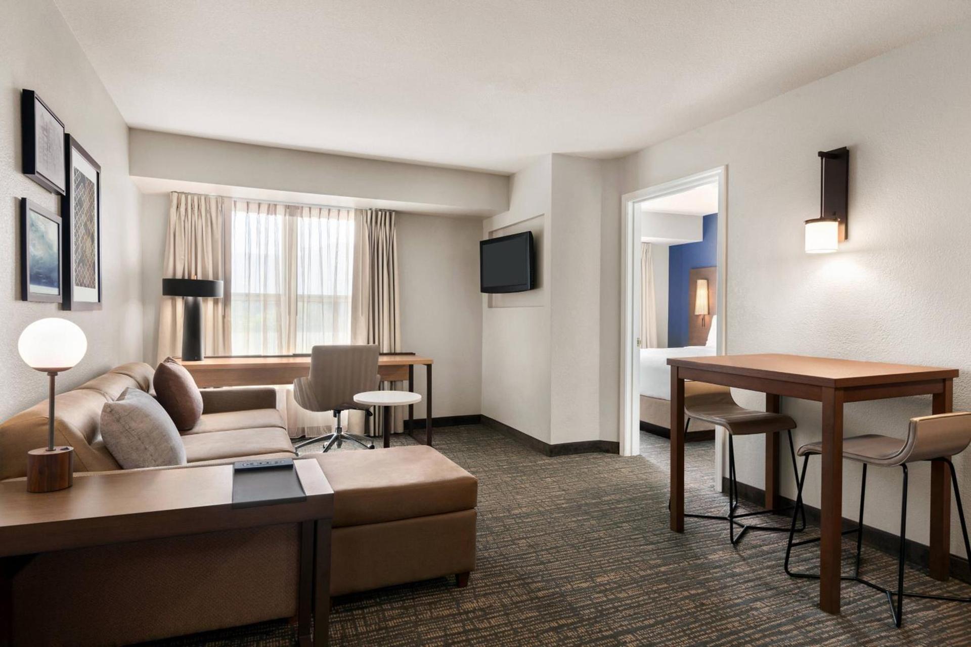 Residence Inn by Marriott Salinas Monterey photo 10