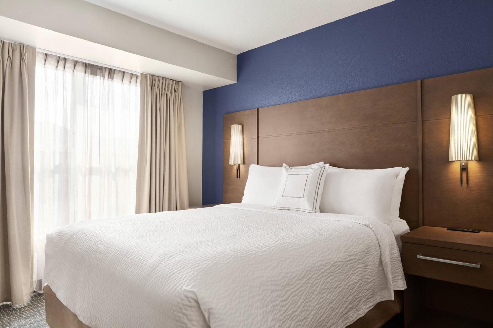 Residence Inn by Marriott Salinas Monterey photo 11