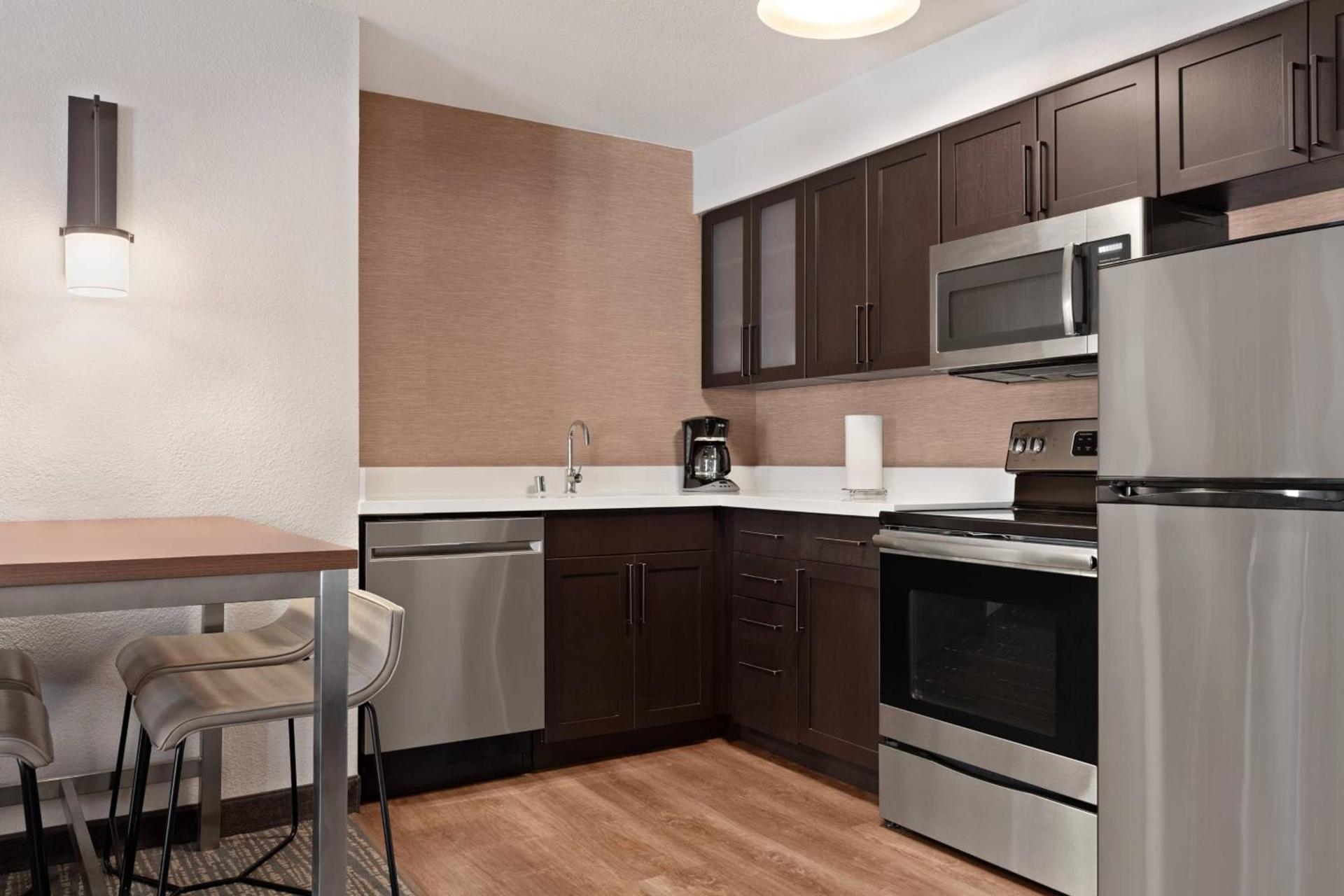 Residence Inn by Marriott Salinas Monterey photo 15