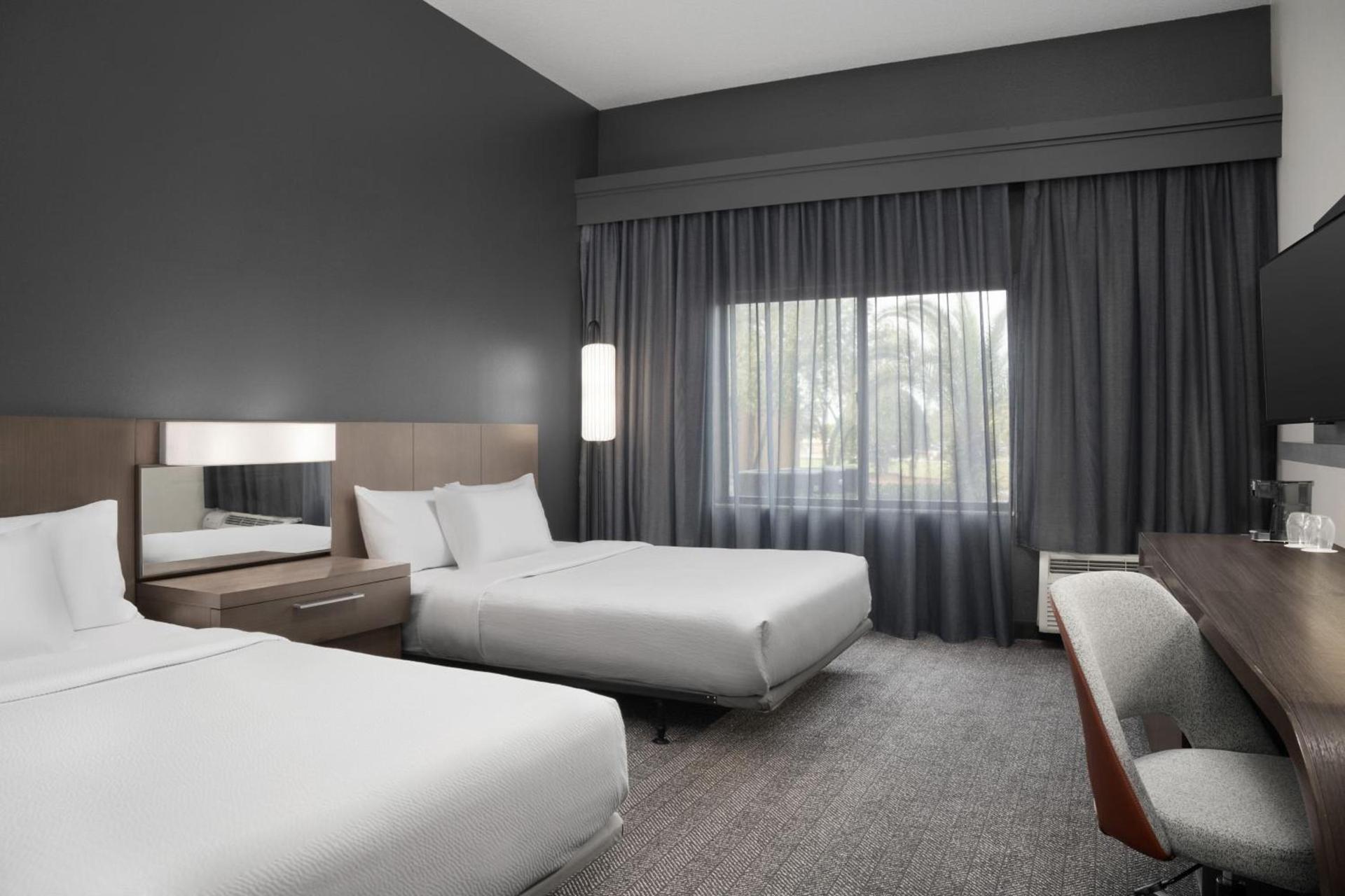Courtyard by Marriott Lakeland photo 7