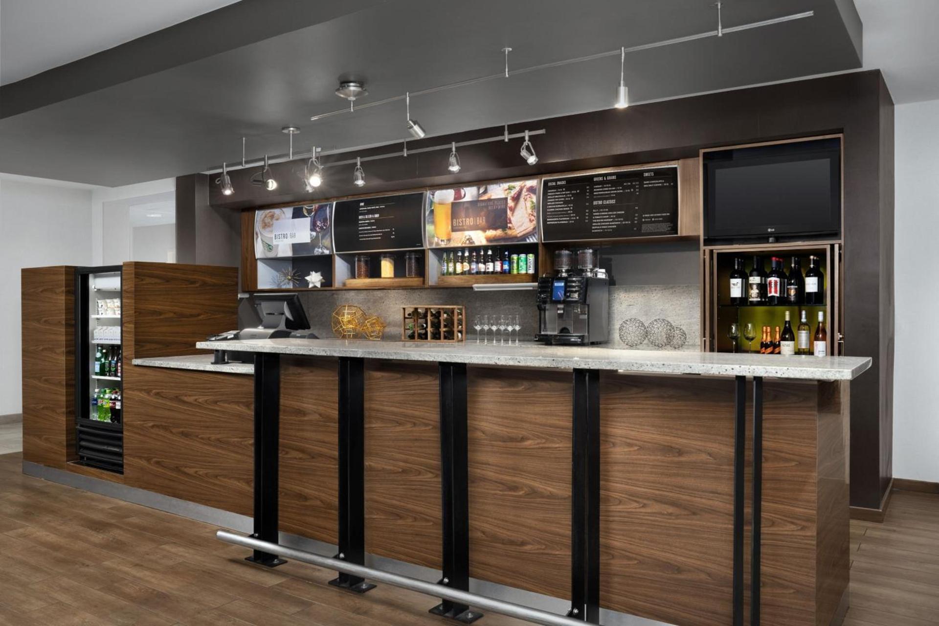 Courtyard by Marriott Lakeland photo 28