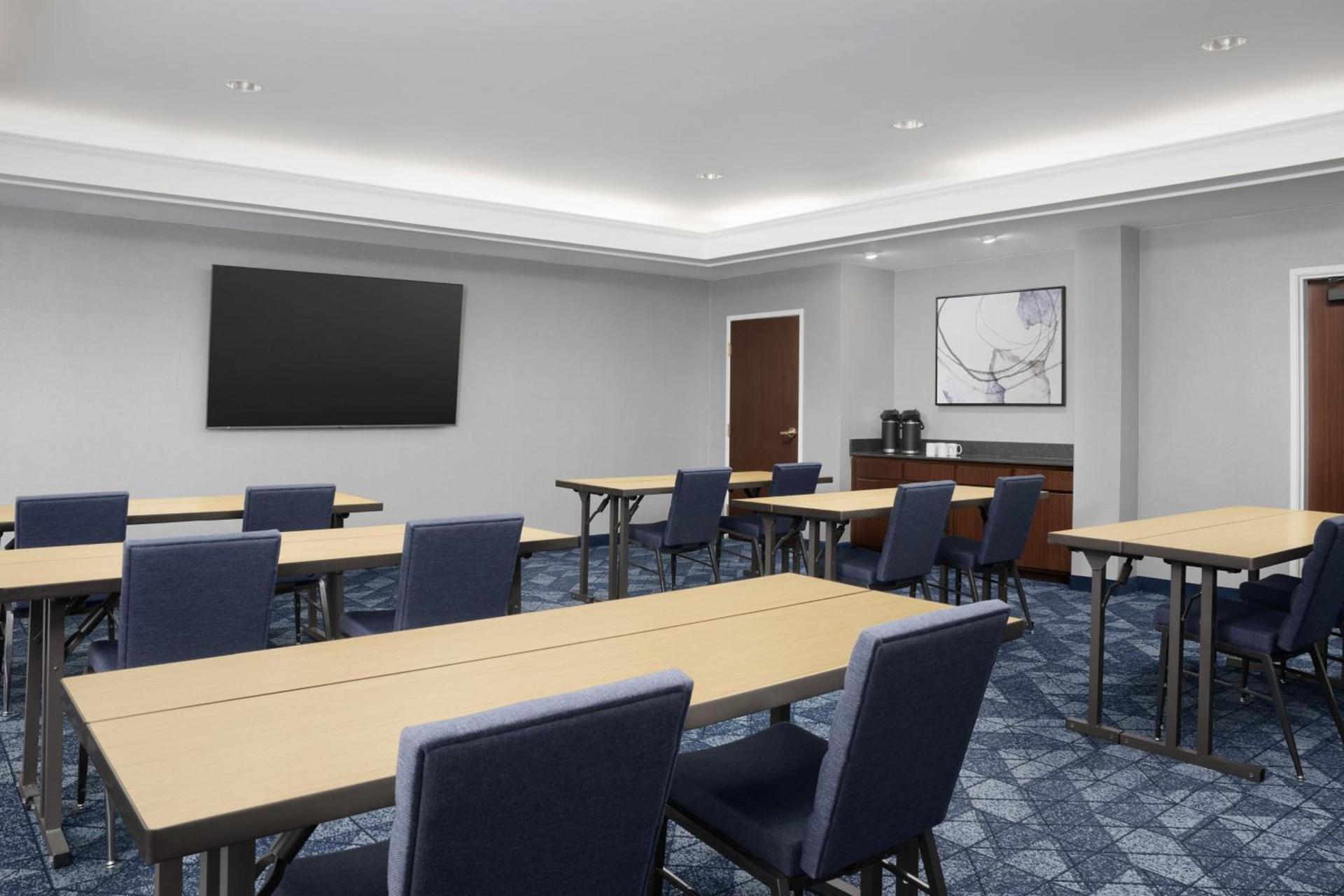 Courtyard by Marriott Lakeland photo 34