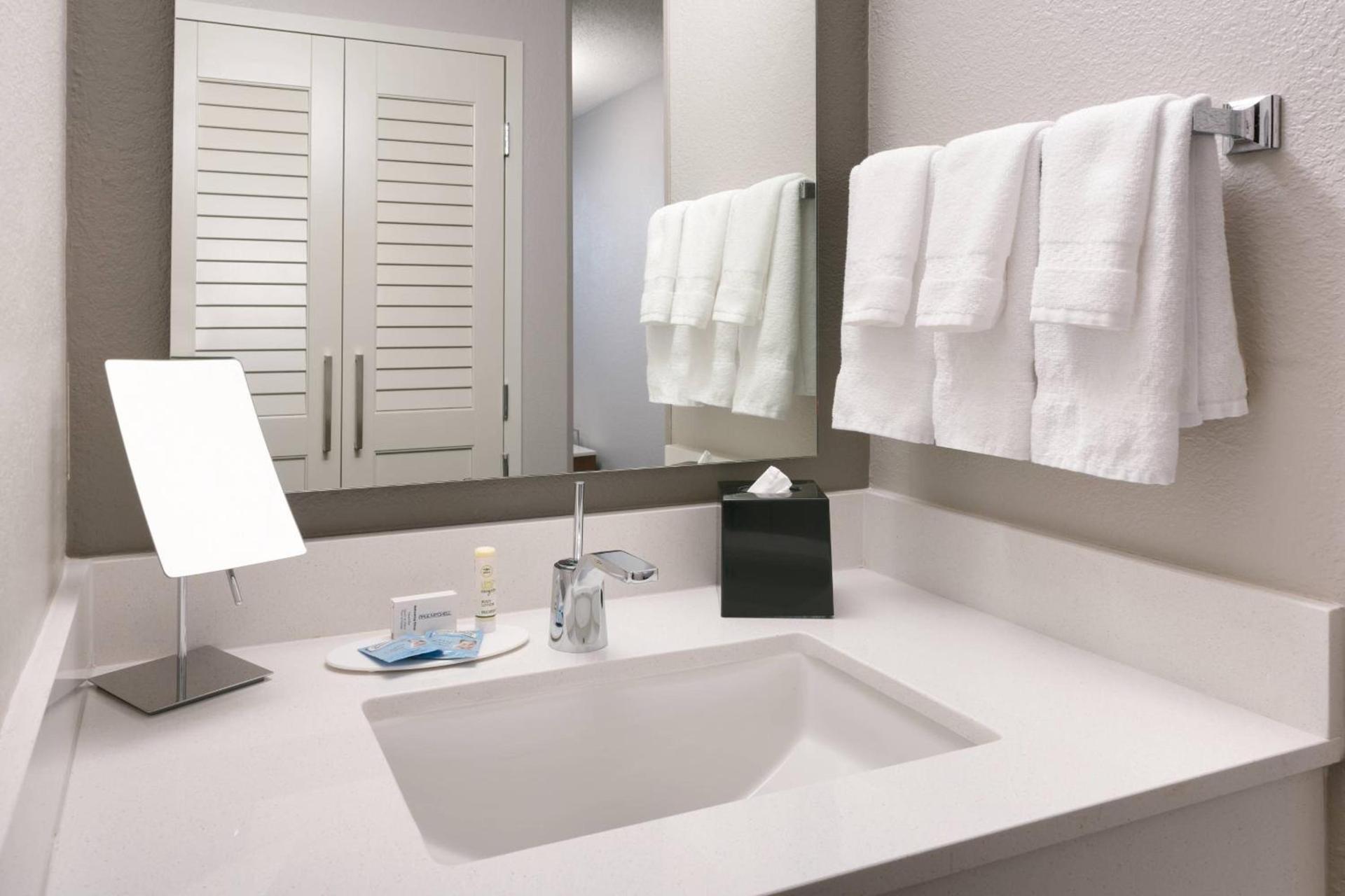 Courtyard by Marriott Oklahoma City Northwest photo 21