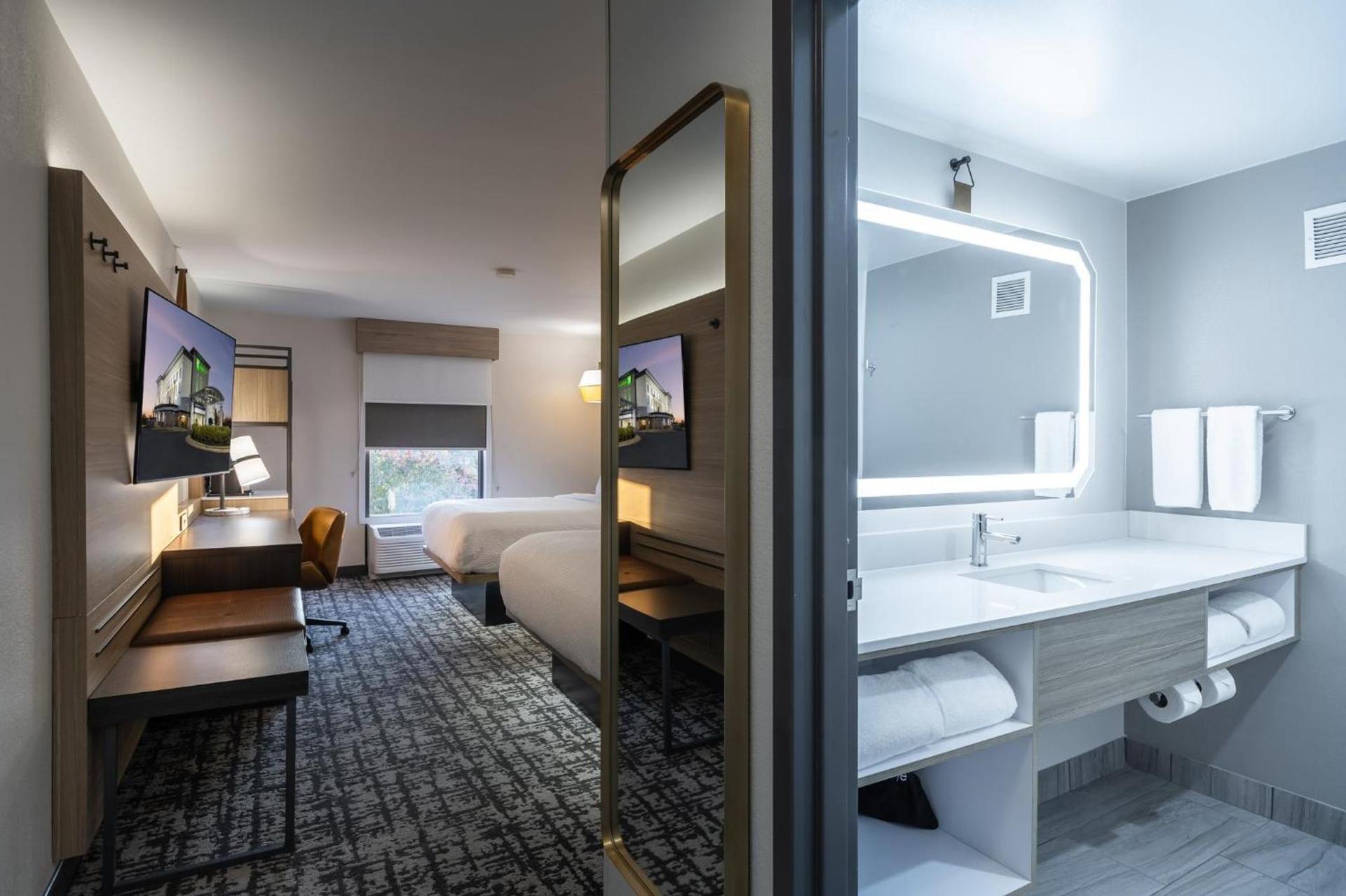 Holiday Inn Anderson by IHG photo 40