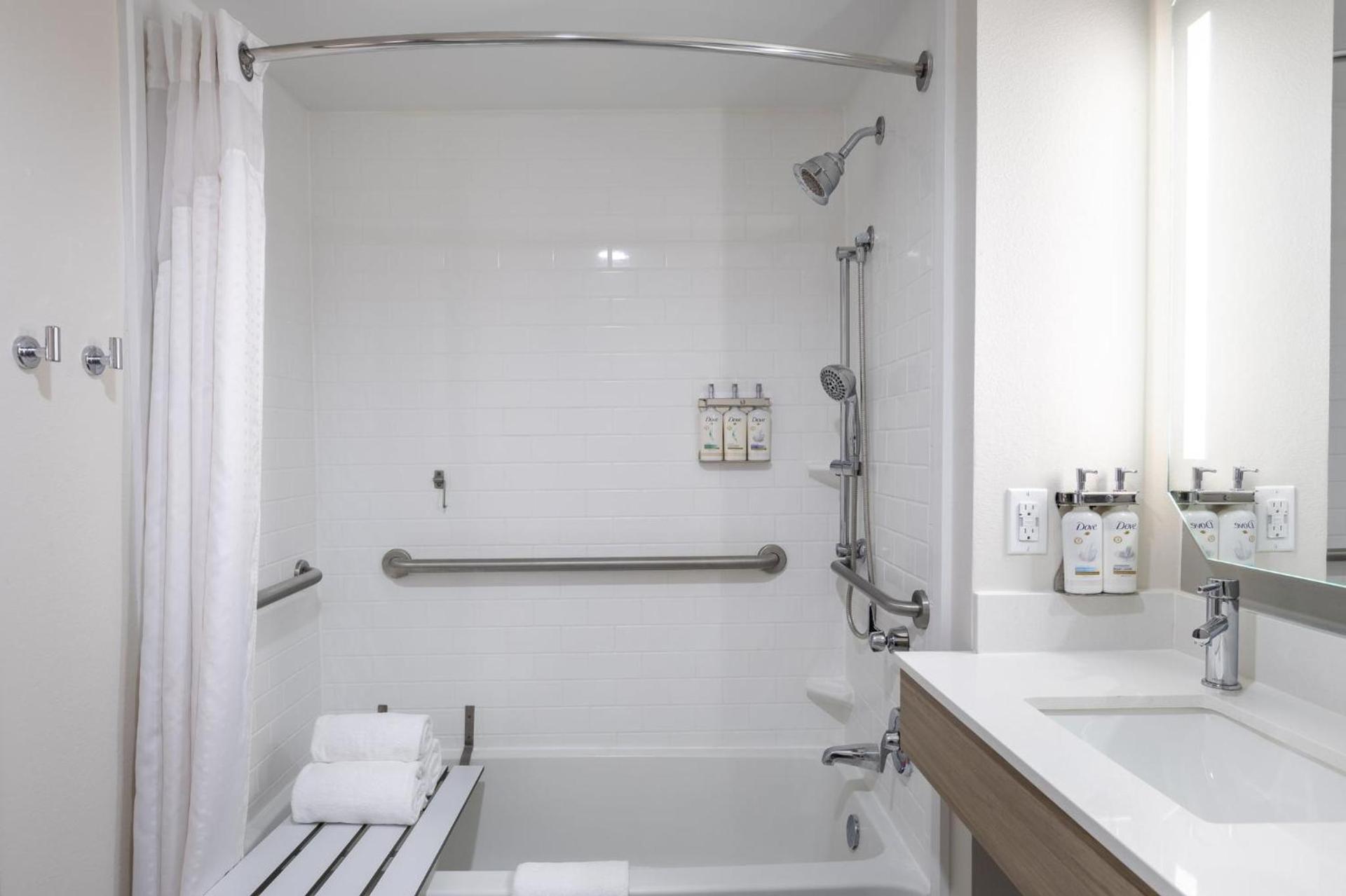 Holiday Inn Anderson by IHG photo 30