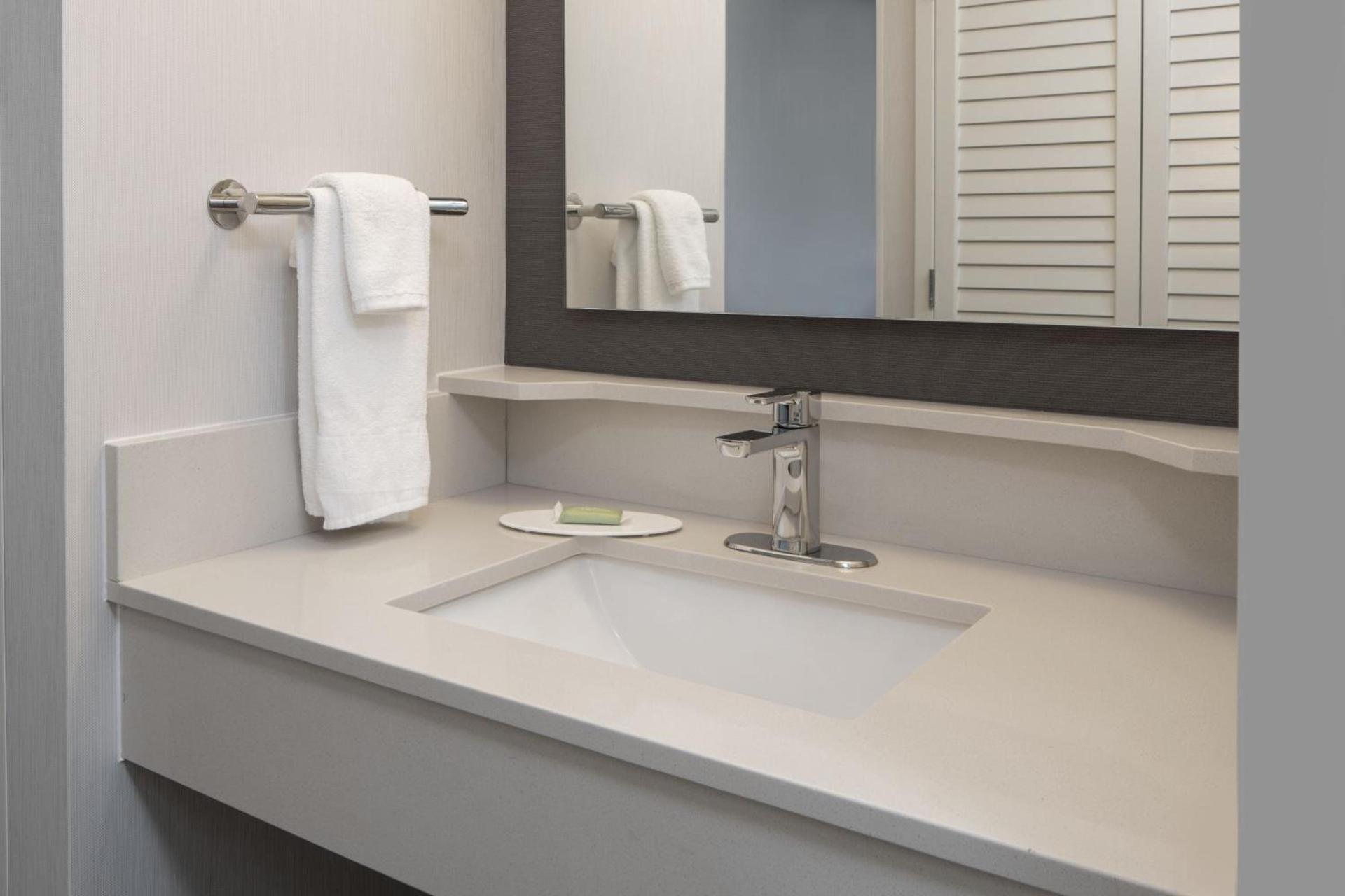 Courtyard by Marriott Decatur photo 6