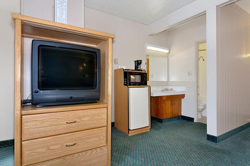 Townhouse Motel photo 8