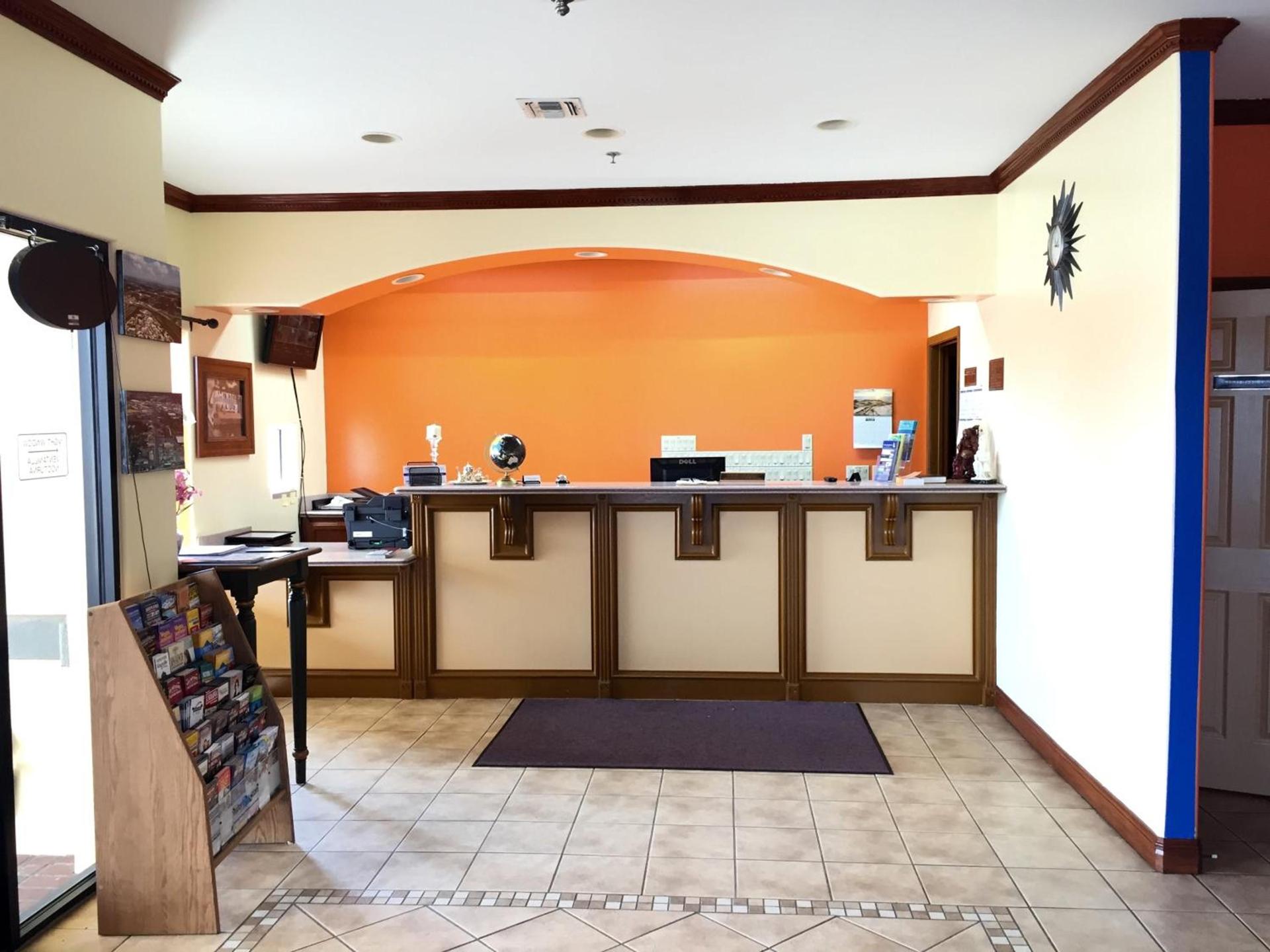 Boca Chica Inn and Suites photo 2