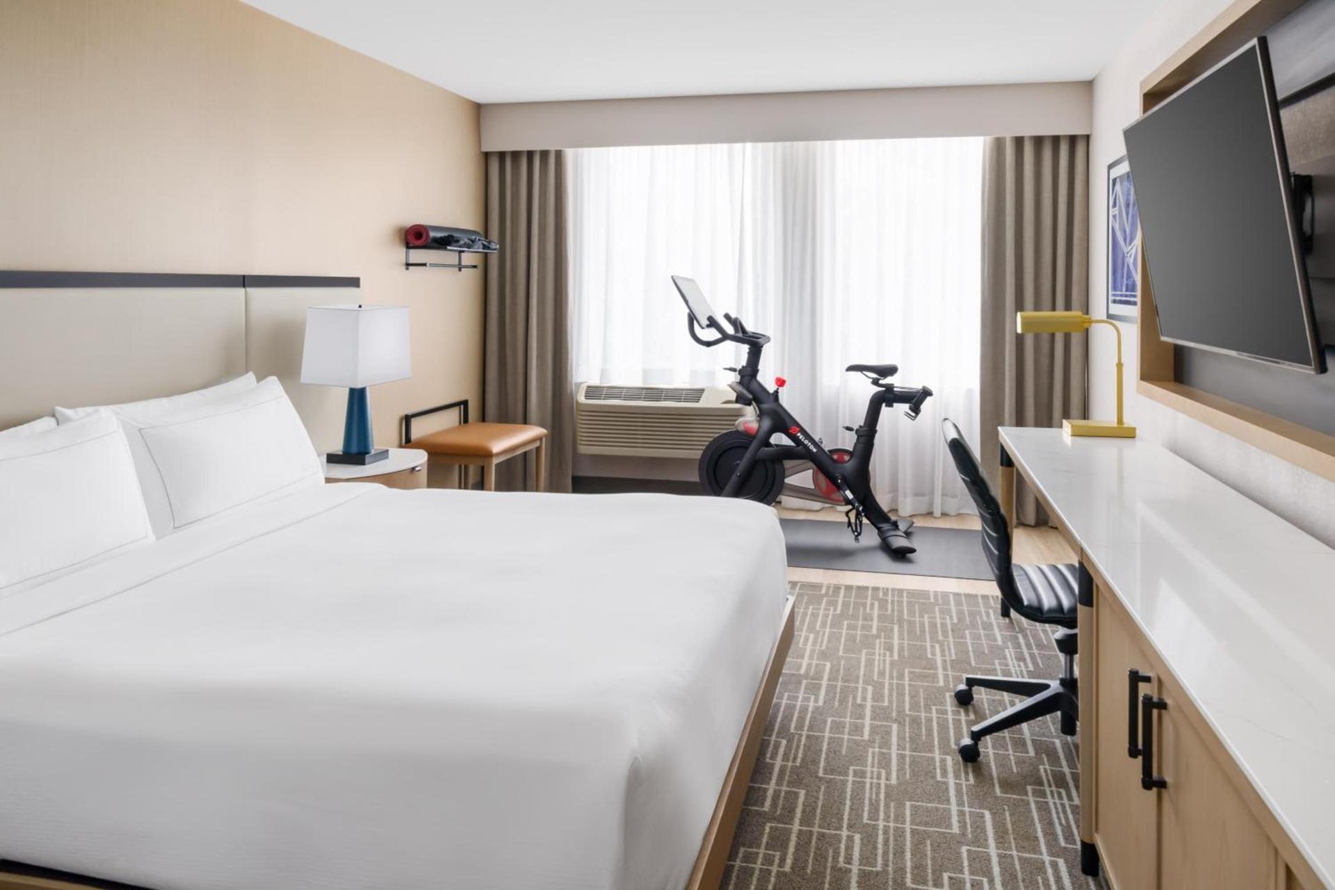 DoubleTree by Hilton Charlotte City Center photo 20