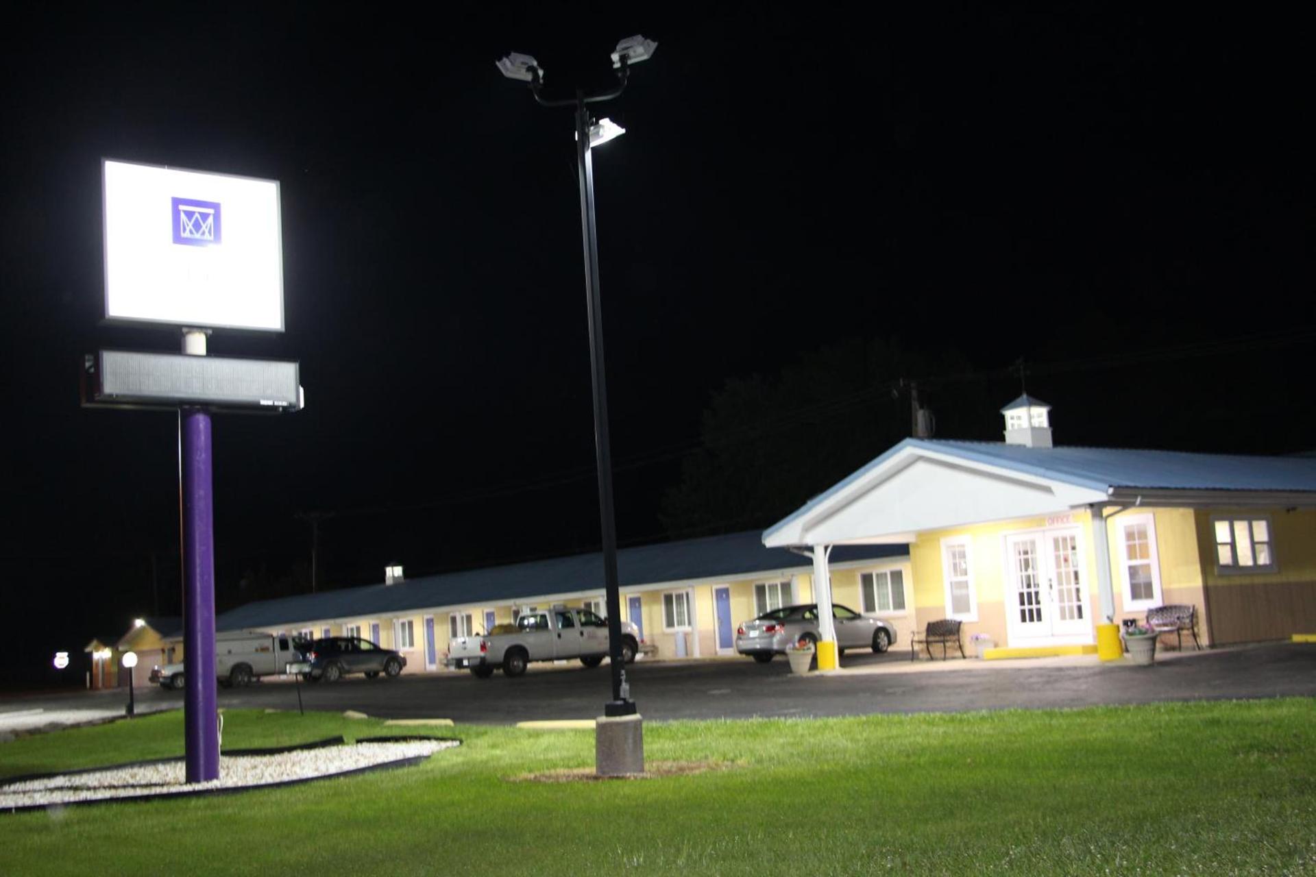 Westbridge Inn & Suites photo 46