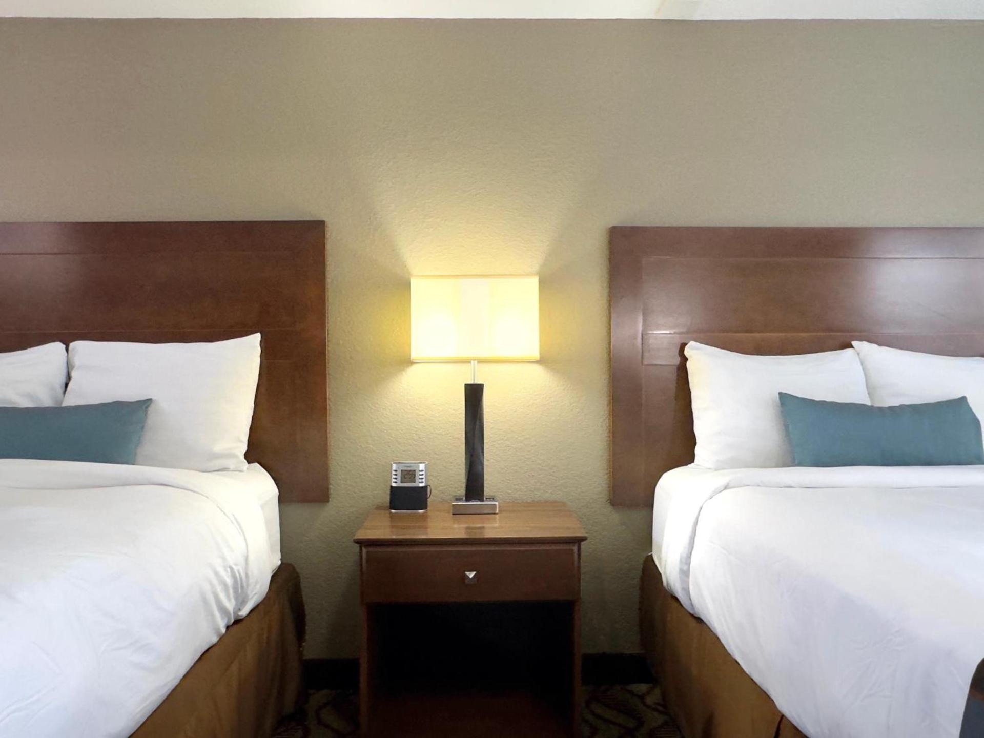 Super 8 by Wyndham Greensburg photo 19