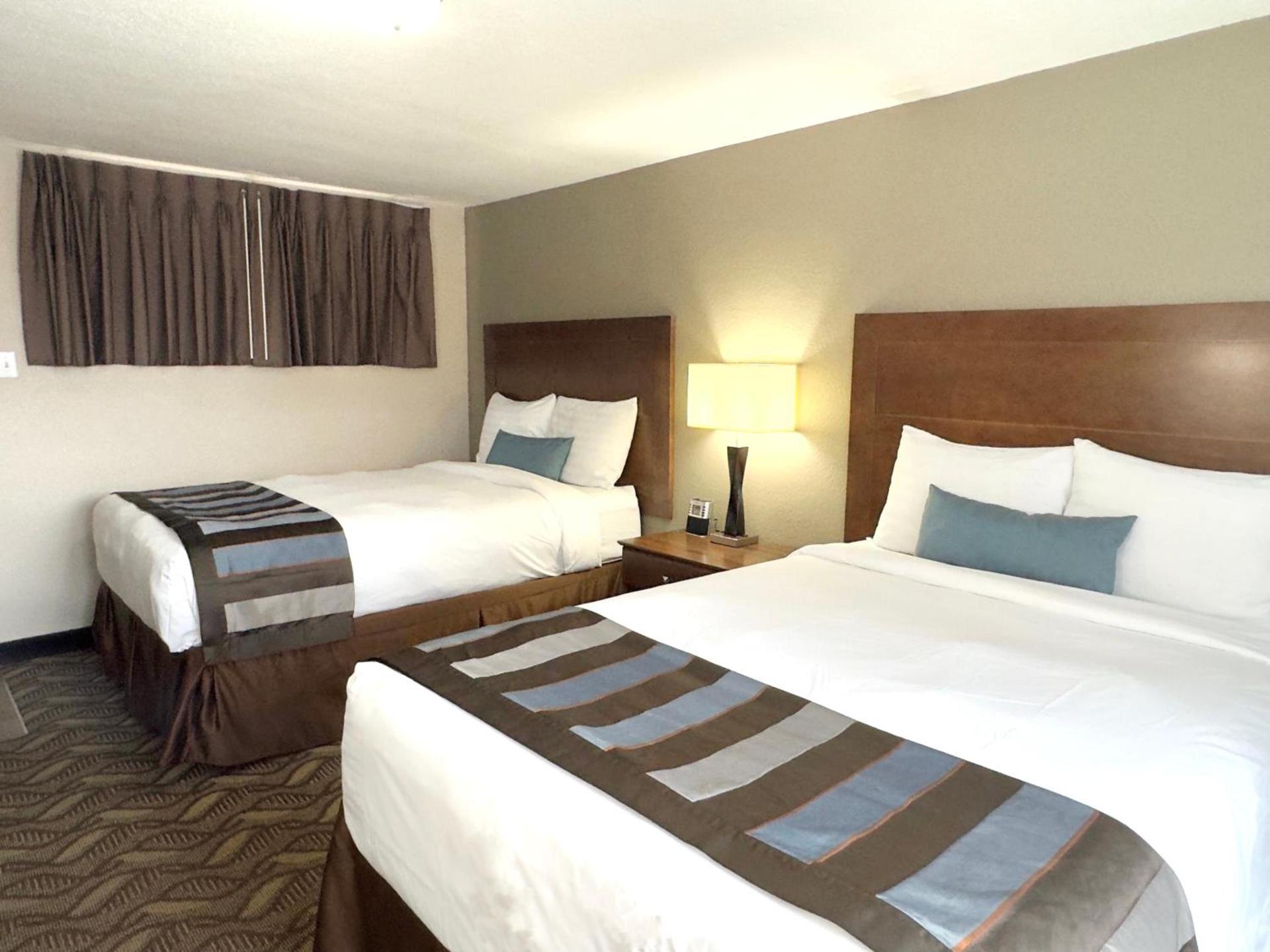 Super 8 by Wyndham Greensburg photo 9