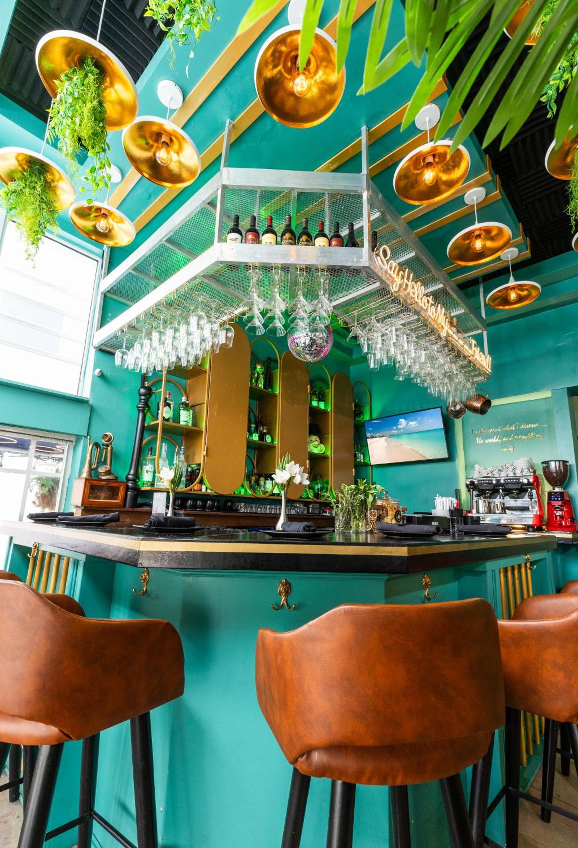 Colony Hotel photo 35