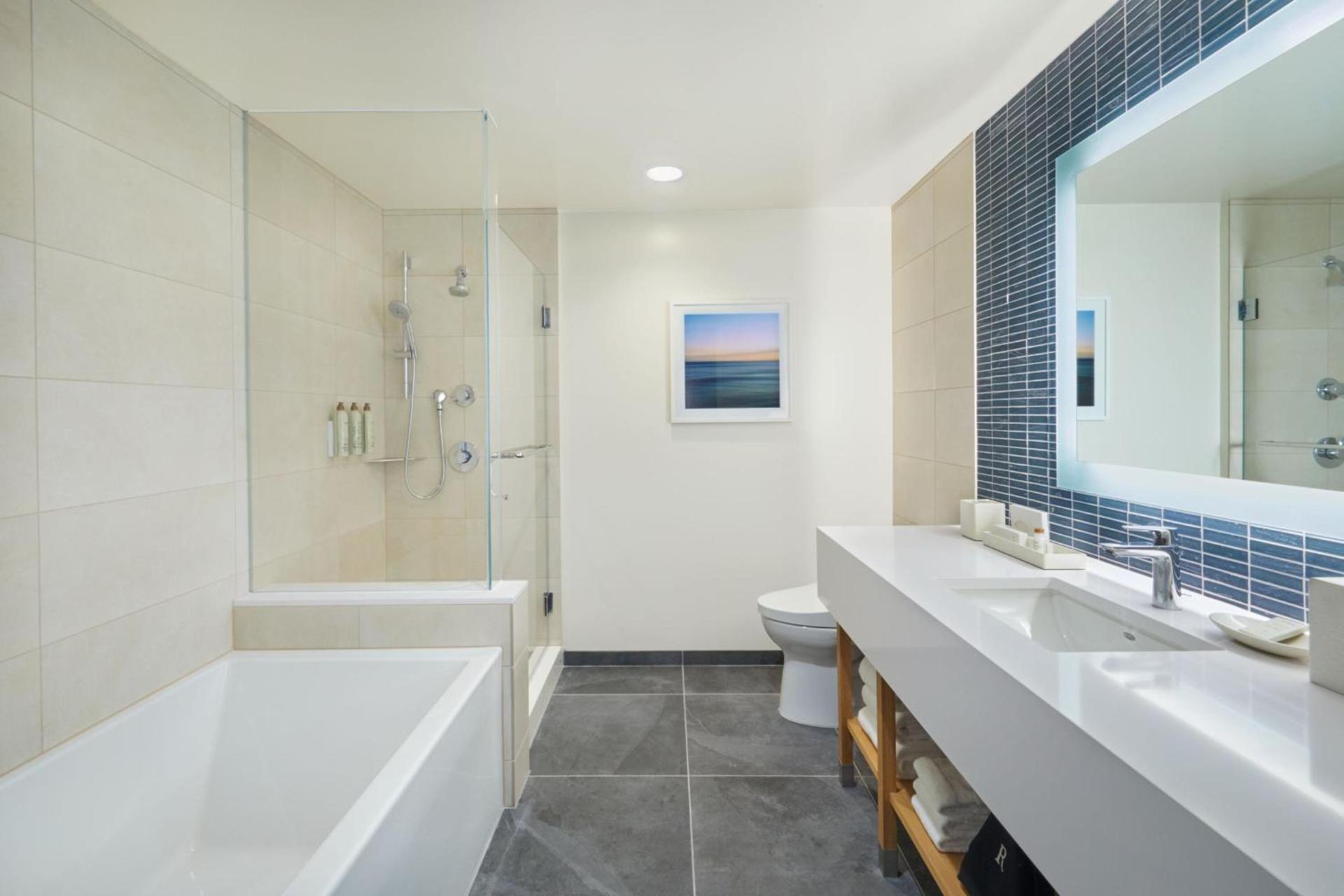 Renaissance Honolulu Hotel & Spa photo 53