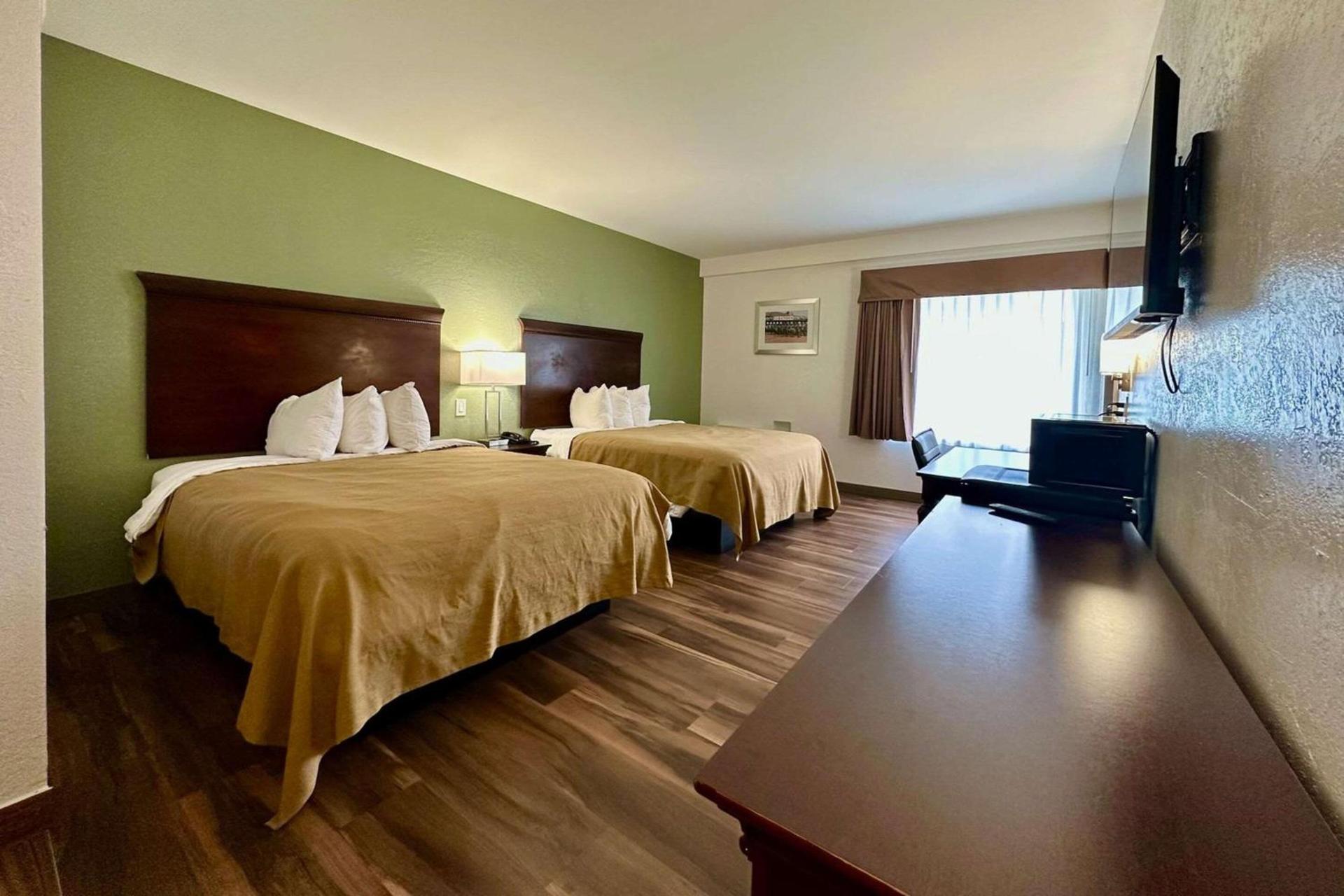 Quality Inn & Suites Albany Airport photo 9
