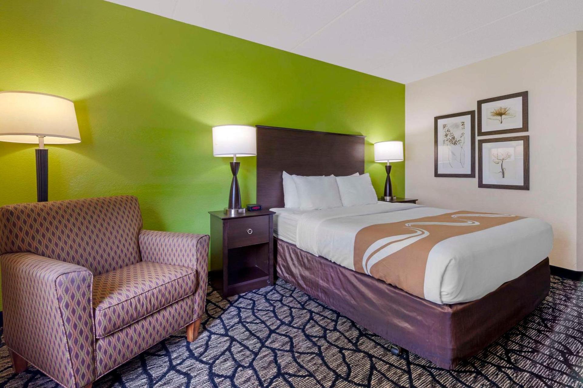 Quality Inn Oshkosh Aviation Park photo 13