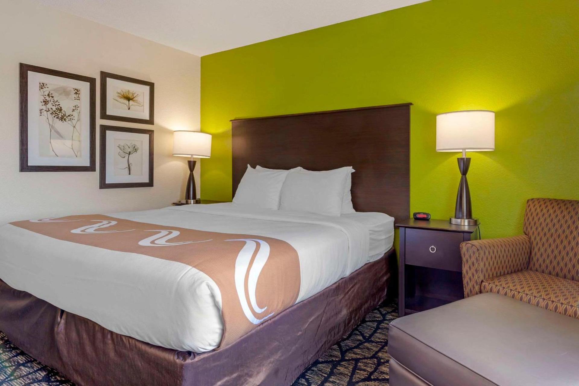 Quality Inn Oshkosh Aviation Park photo 18