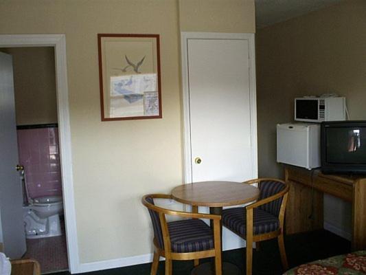 Crestview Inn photo 5