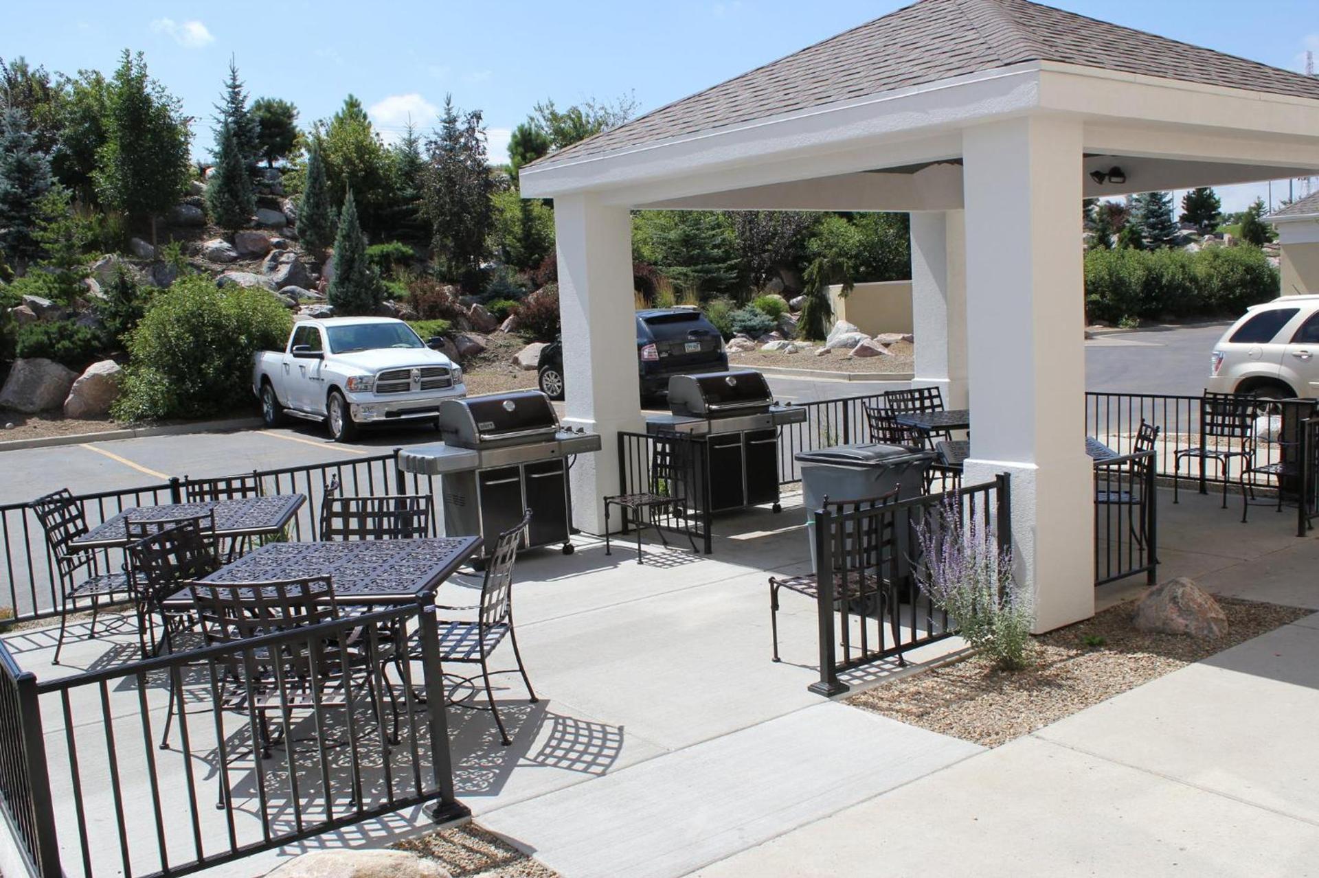 Candlewood Suites Bismarck photo 44