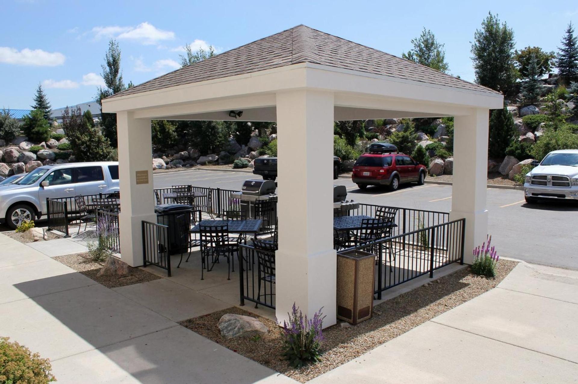Candlewood Suites Bismarck photo 42