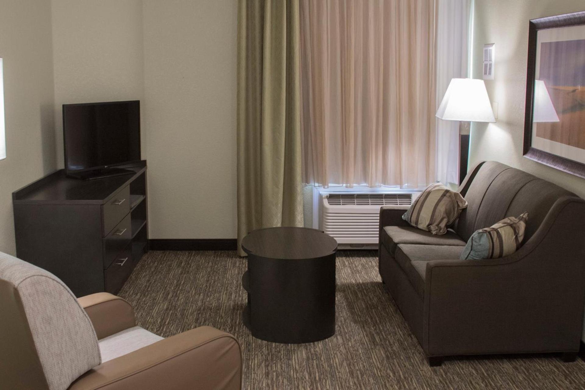 Candlewood Suites Bismarck photo 56