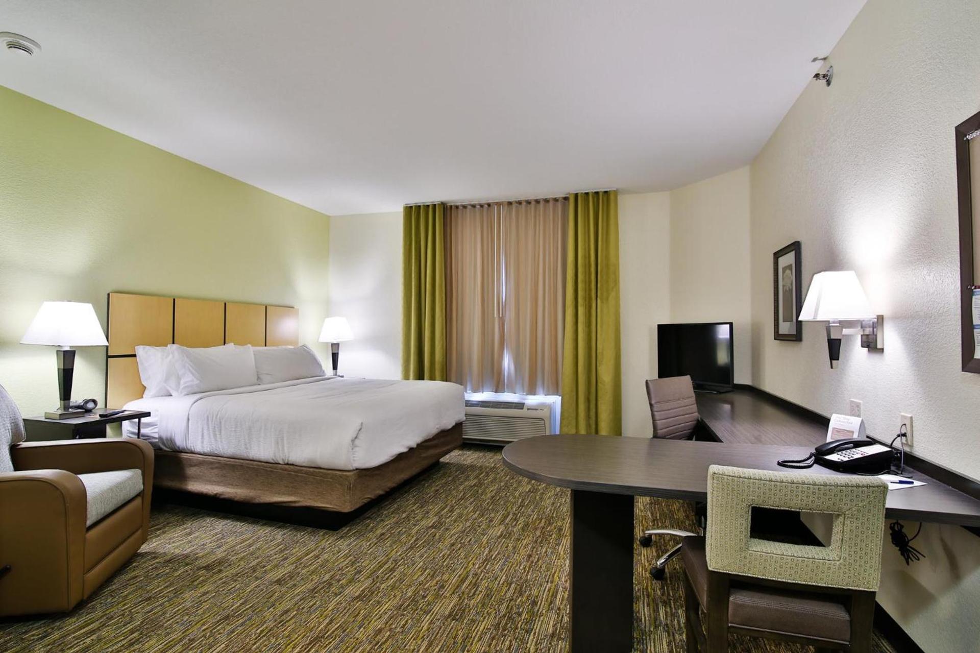 Candlewood Suites Bismarck photo 48