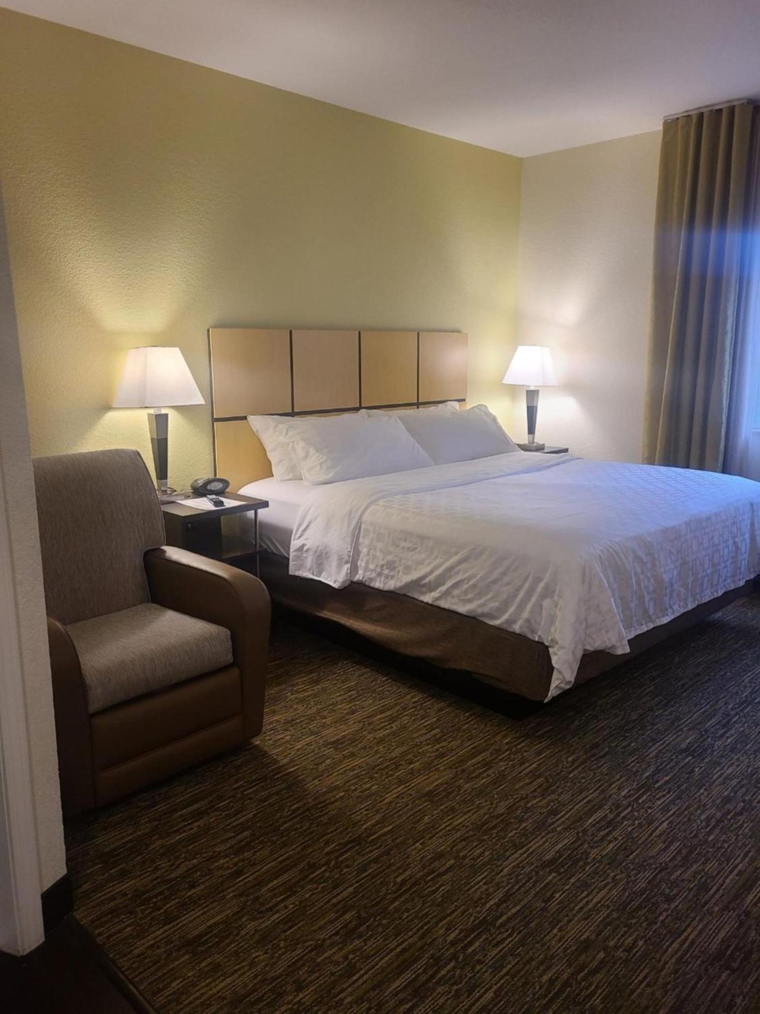 Candlewood Suites Bismarck photo 25