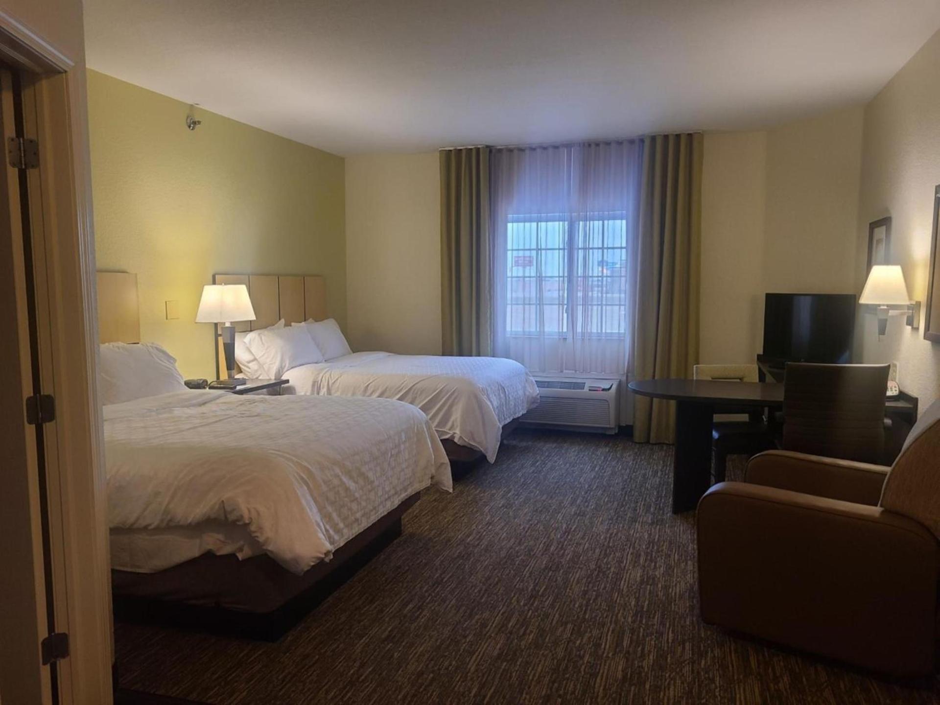 Candlewood Suites Bismarck photo 67