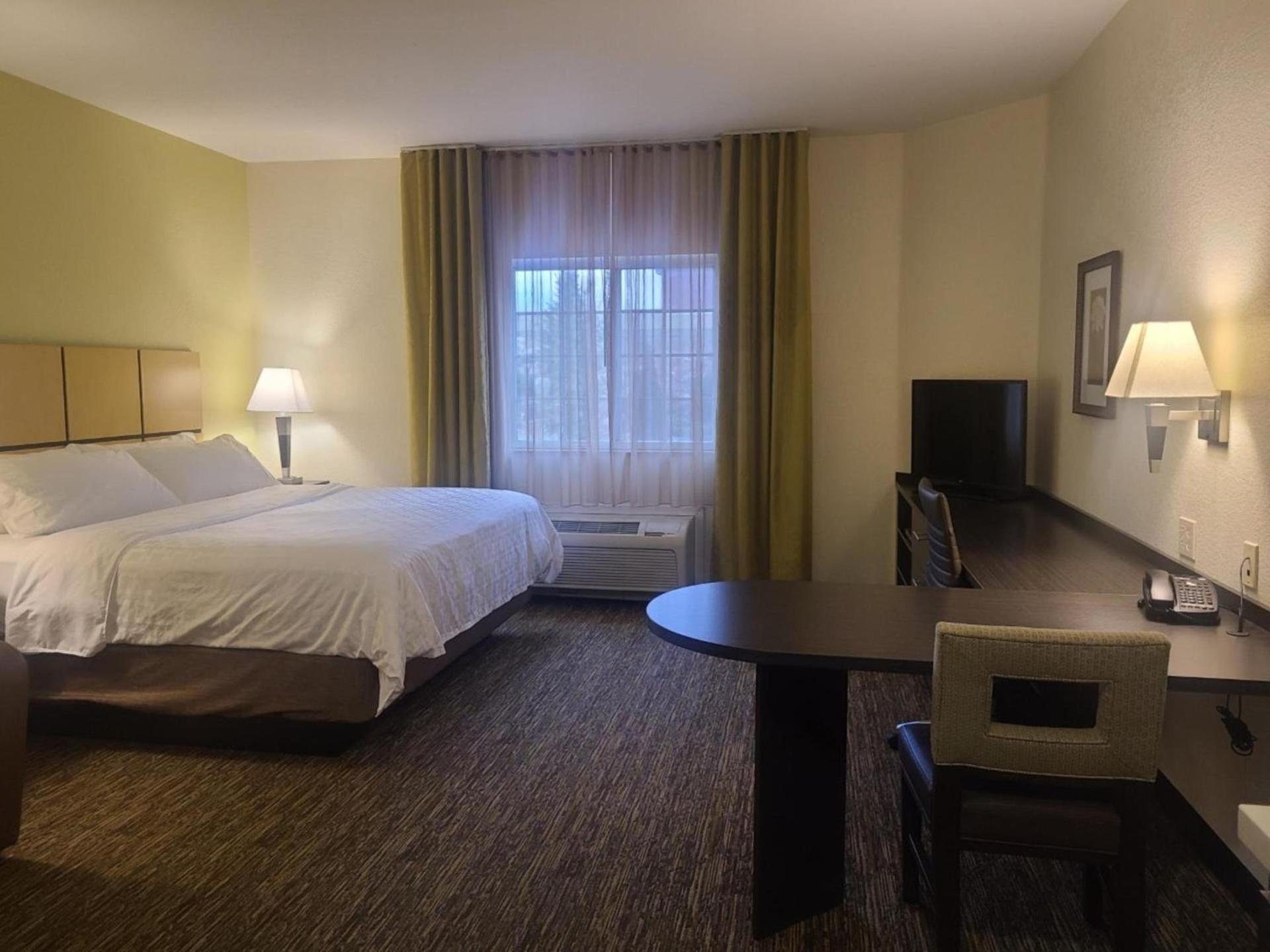 Candlewood Suites Bismarck photo 26