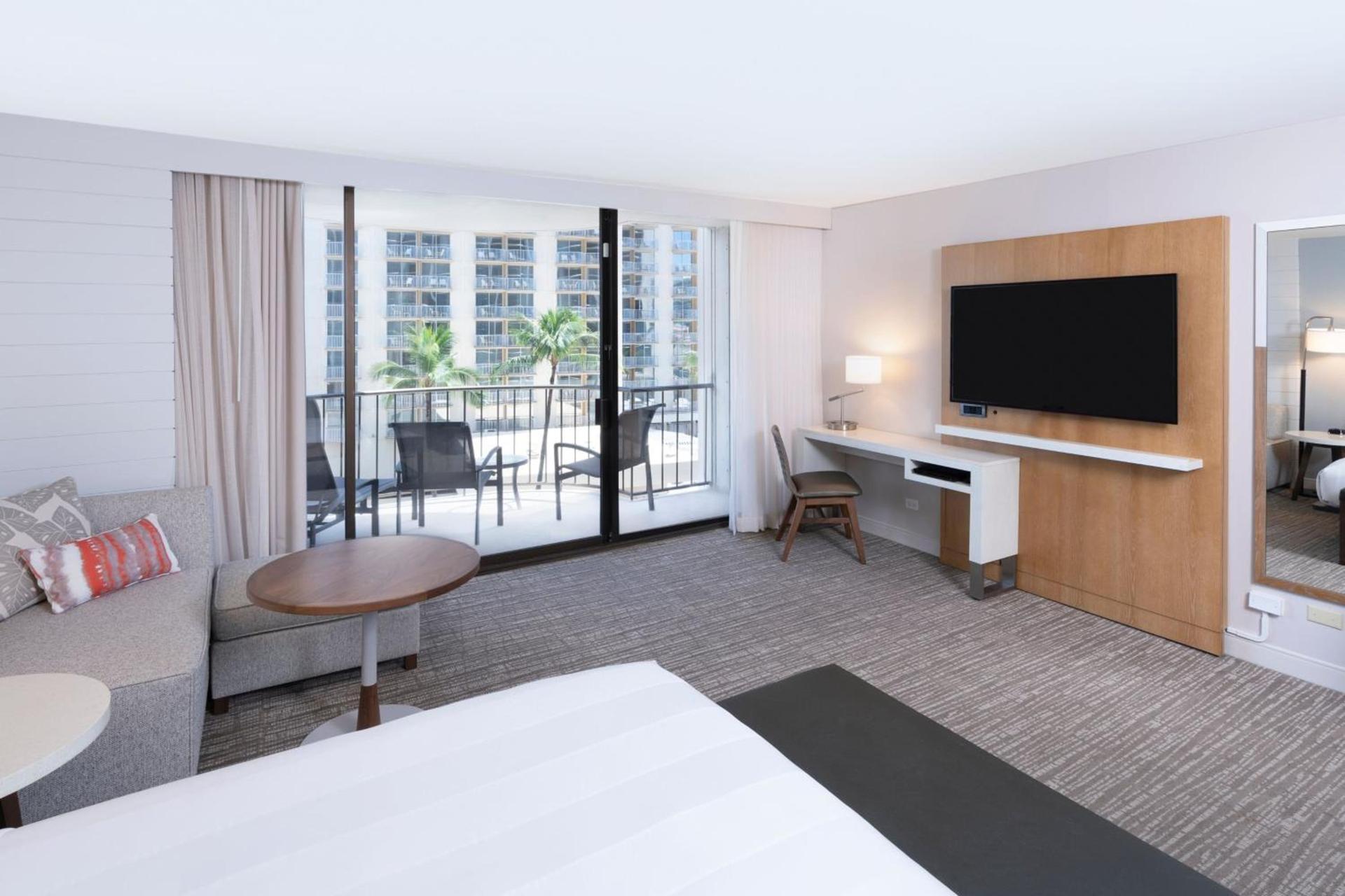 Waikiki Beach Marriott Resort & Spa photo 20