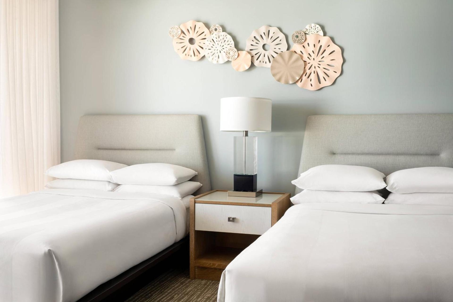 Waikiki Beach Marriott Resort & Spa photo 26