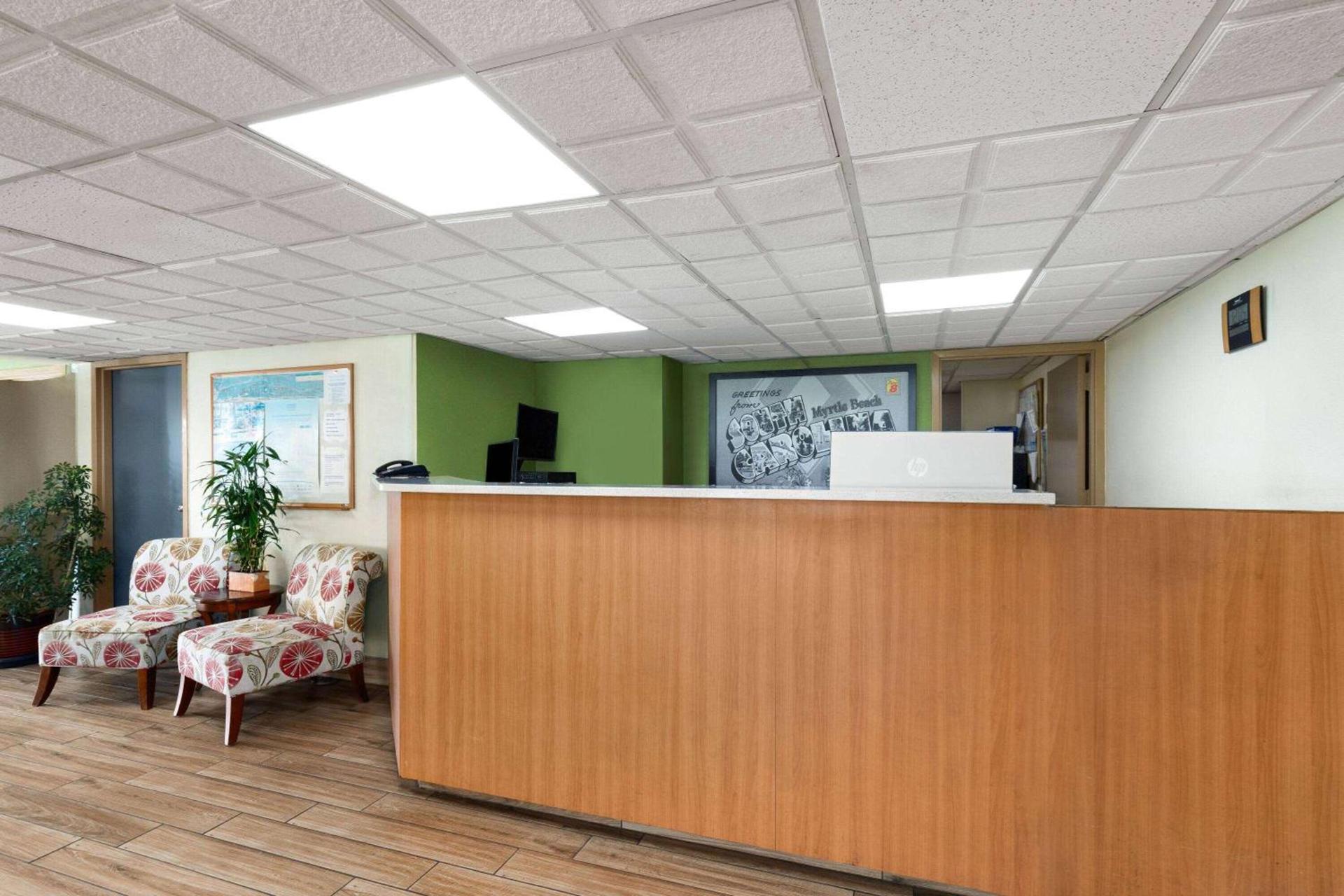 Super 8 by Wyndham Myrtle Beach/Market Common Area photo 7