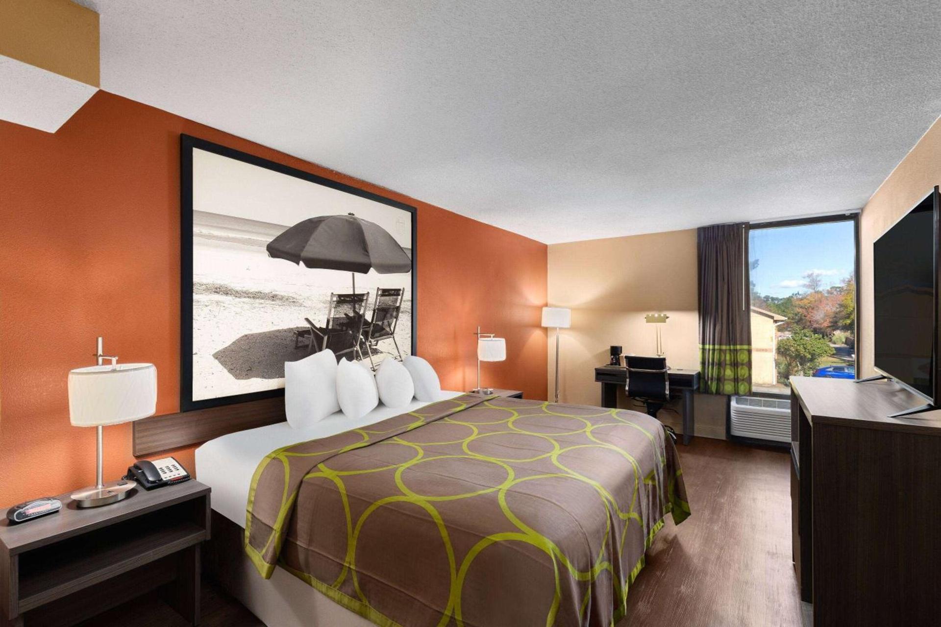 Super 8 by Wyndham Myrtle Beach/Market Common Area photo 8