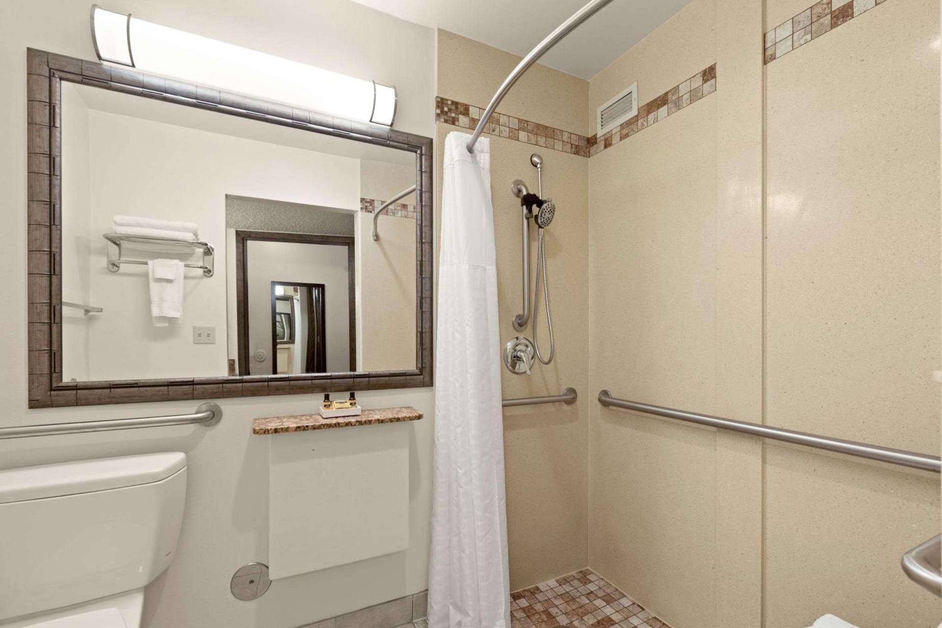 Best Western Plus Tree House photo 56