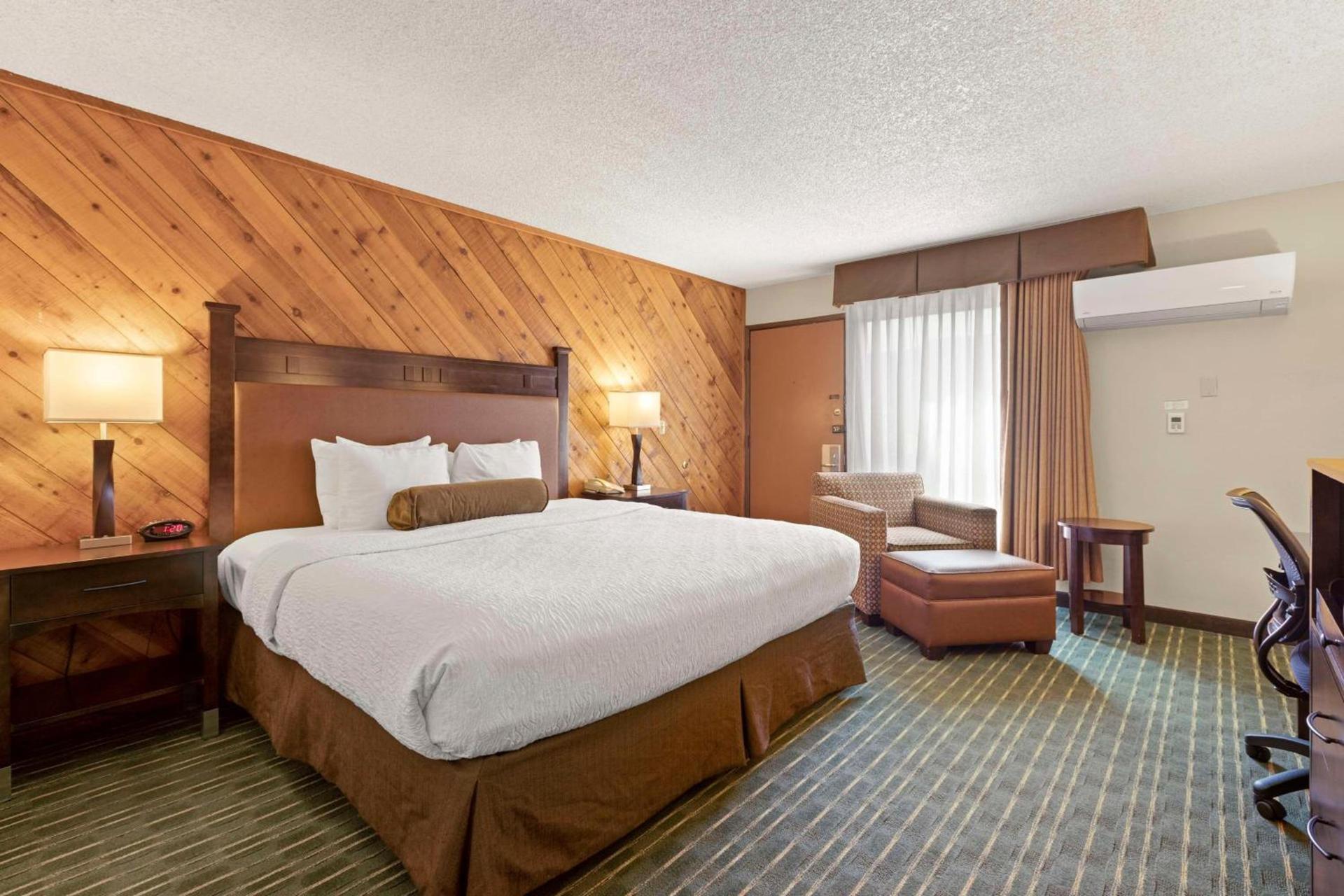 Best Western Plus Tree House photo 44