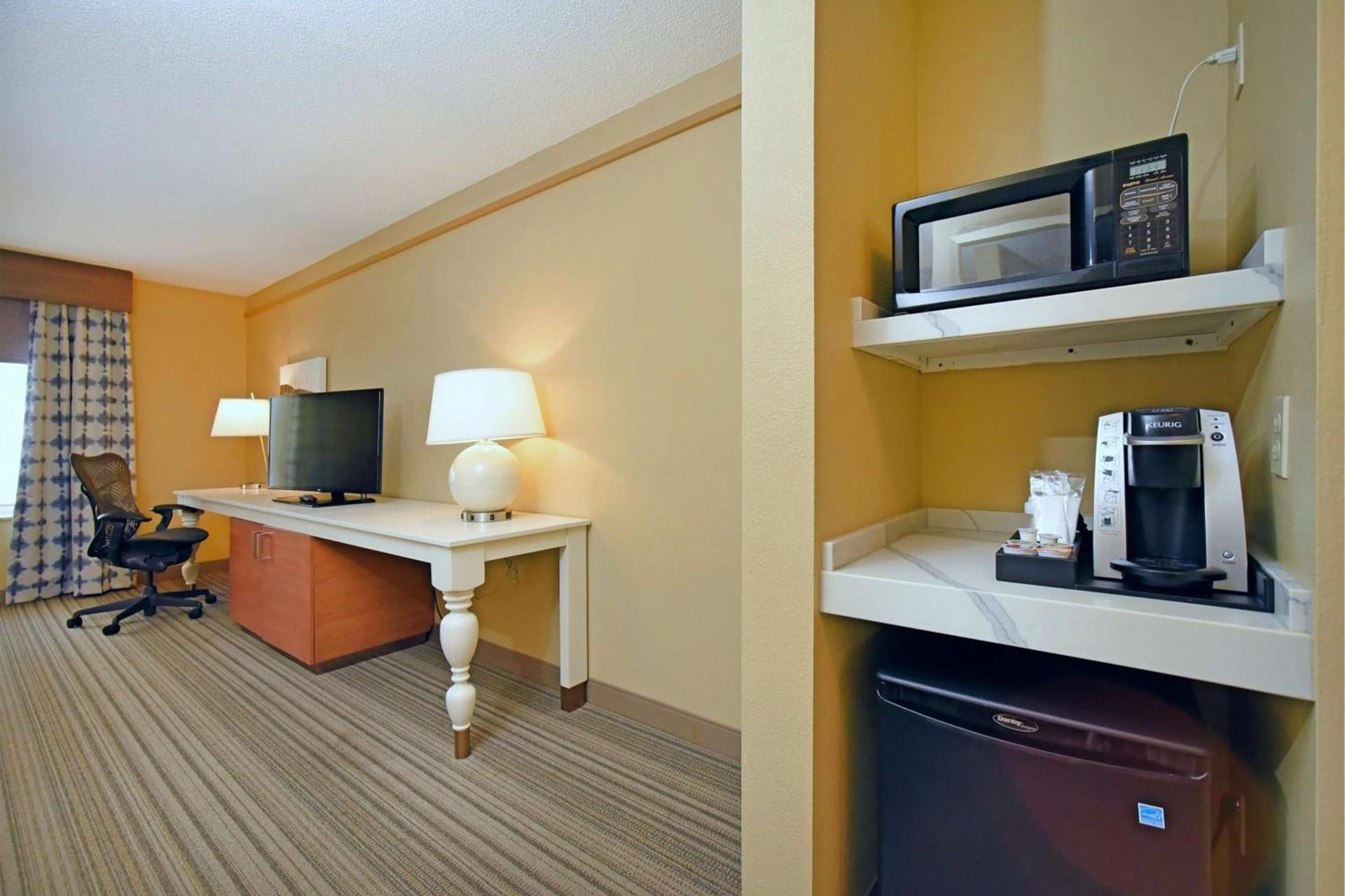 Hilton Garden Inn Saratoga Springs photo 64
