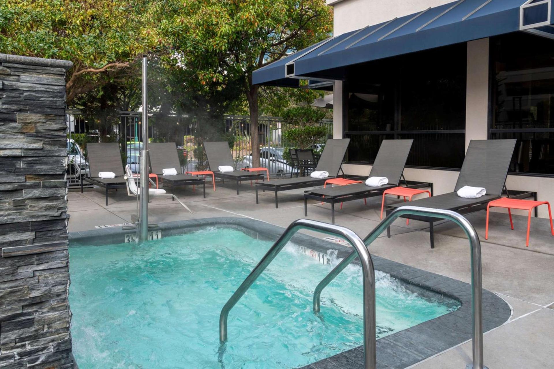 Hilton Garden Inn San Francisco/Oakland Bay Bridge photo 9