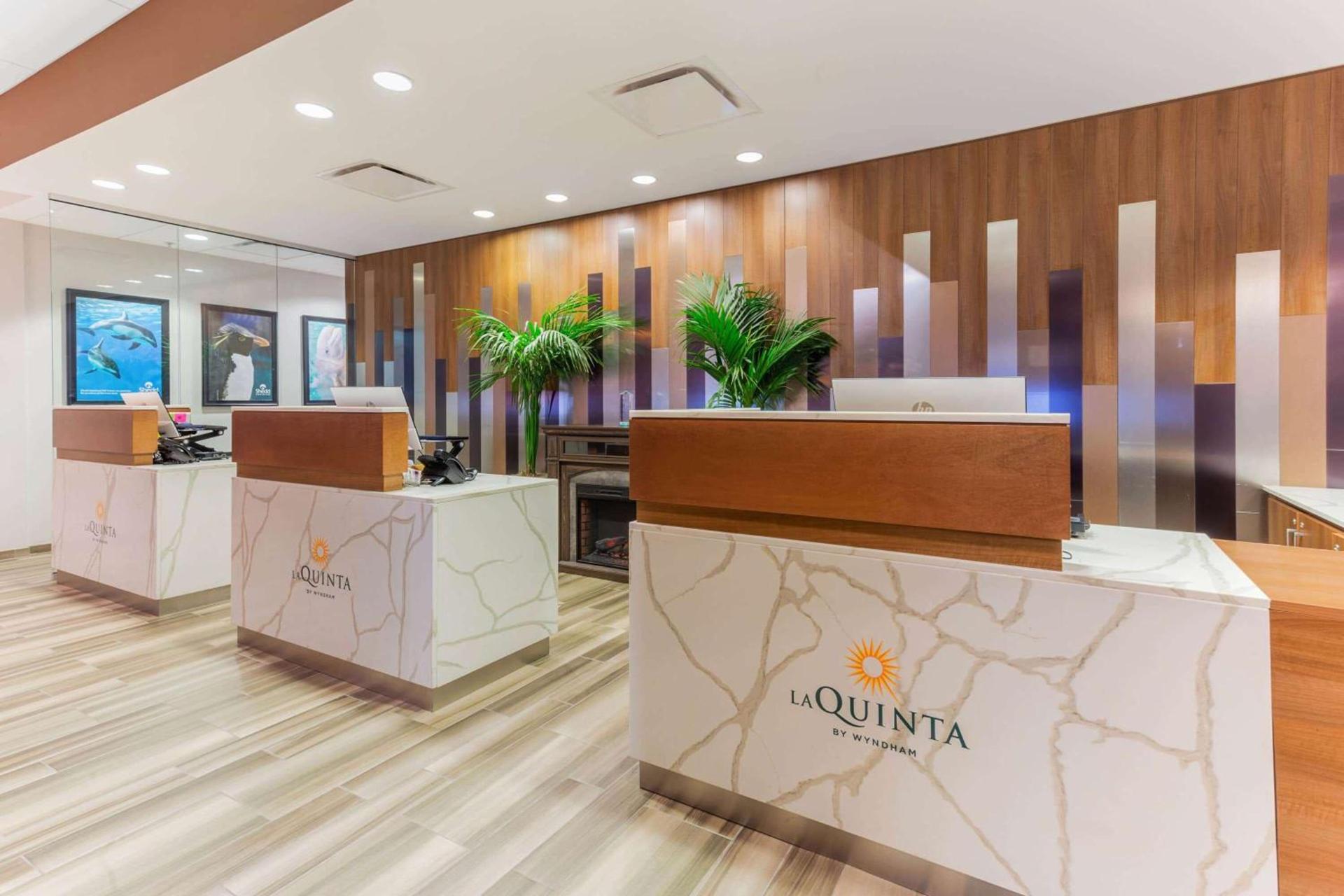 La Quinta Inn & Suites by Wyndham Chicago Downtown photo 3