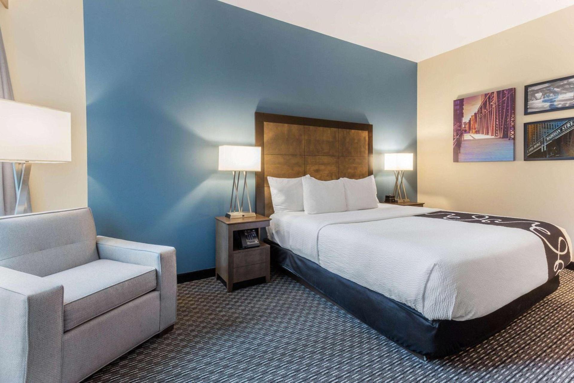 La Quinta Inn & Suites by Wyndham Chicago Downtown photo 34