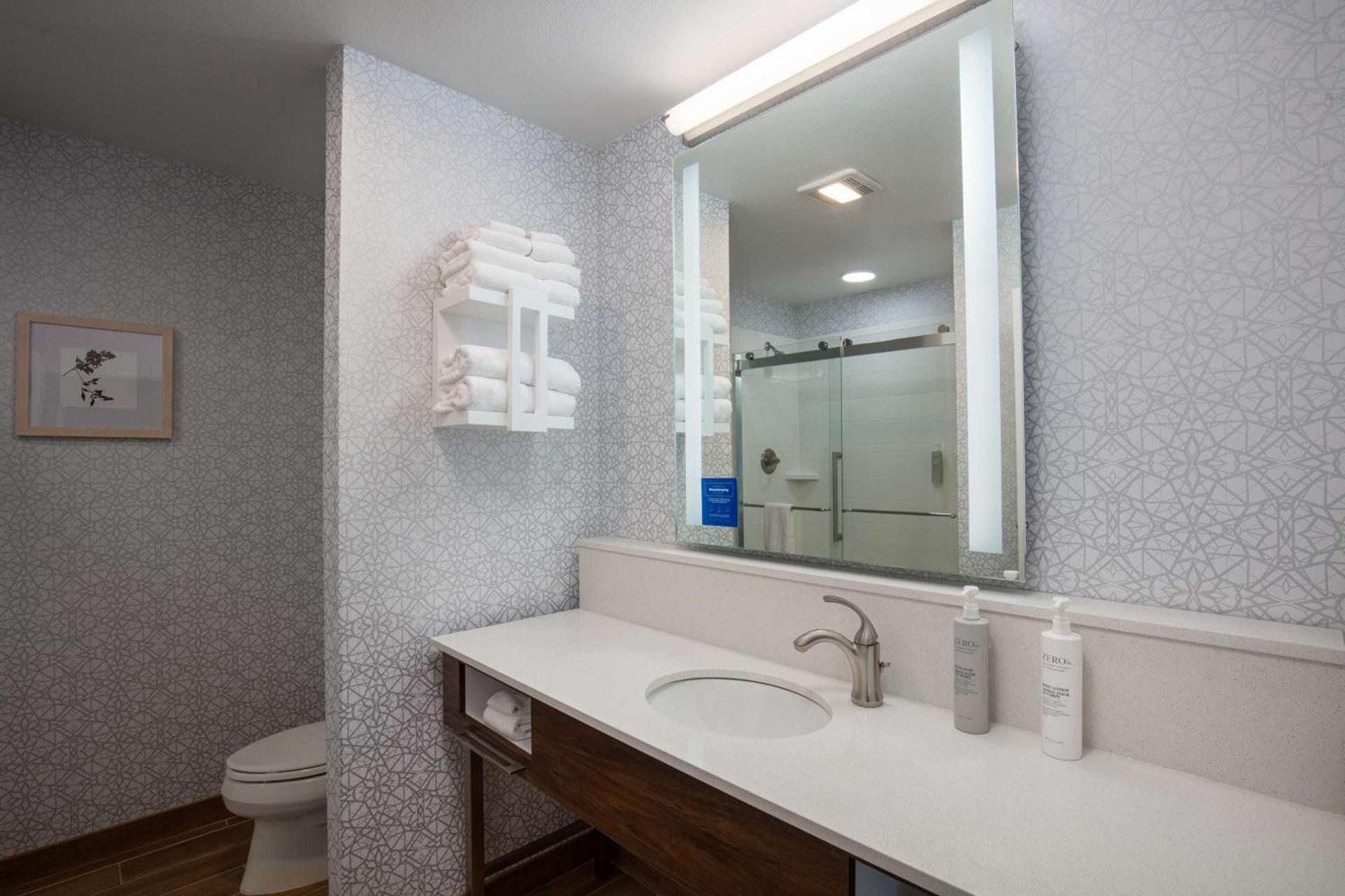 Hampton Inn Green Bay Stadium, Wi photo 11